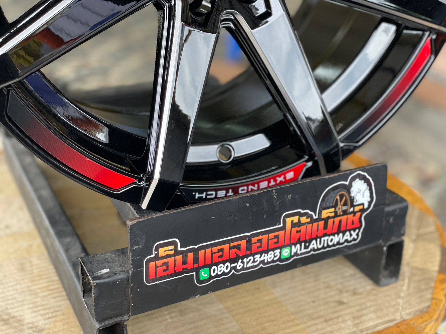 ล้อแม็กซ์ Cosmis รุ่นInterline S1 ล้อแม็กซ์ขอบ15 กว้าง7 ออฟ25 4รู100 และ4รู114 สีดำCNC ข้างก้าน