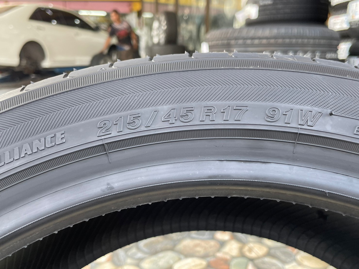 215/45R17 ALLIANCE AL30 By YOKOHAMA ยางใหม่ปี2023