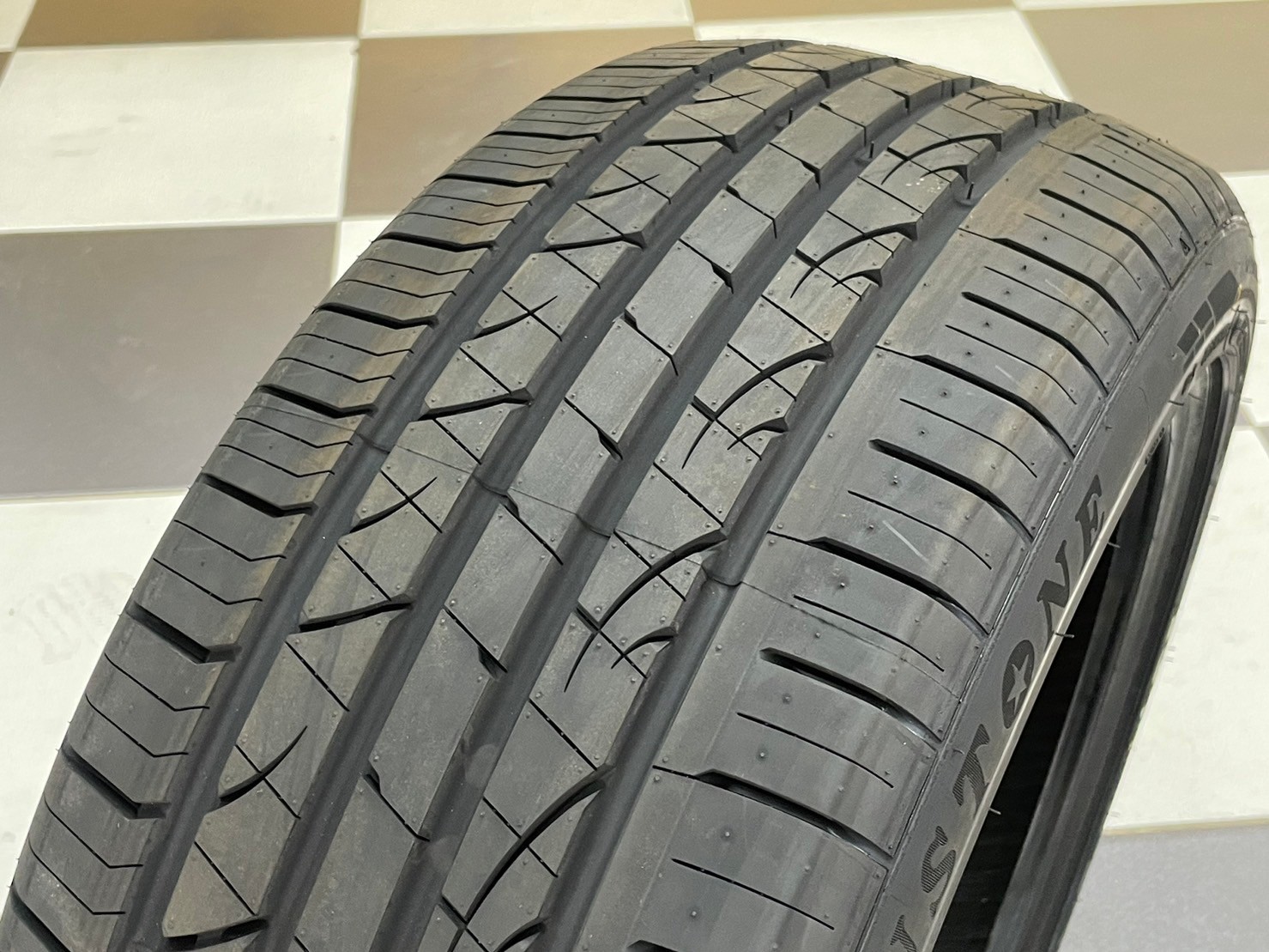 🔥🔥🔥AUSTONE SP602 225/45R18 ยางใหม่ปี2024🔥🔥🔥
