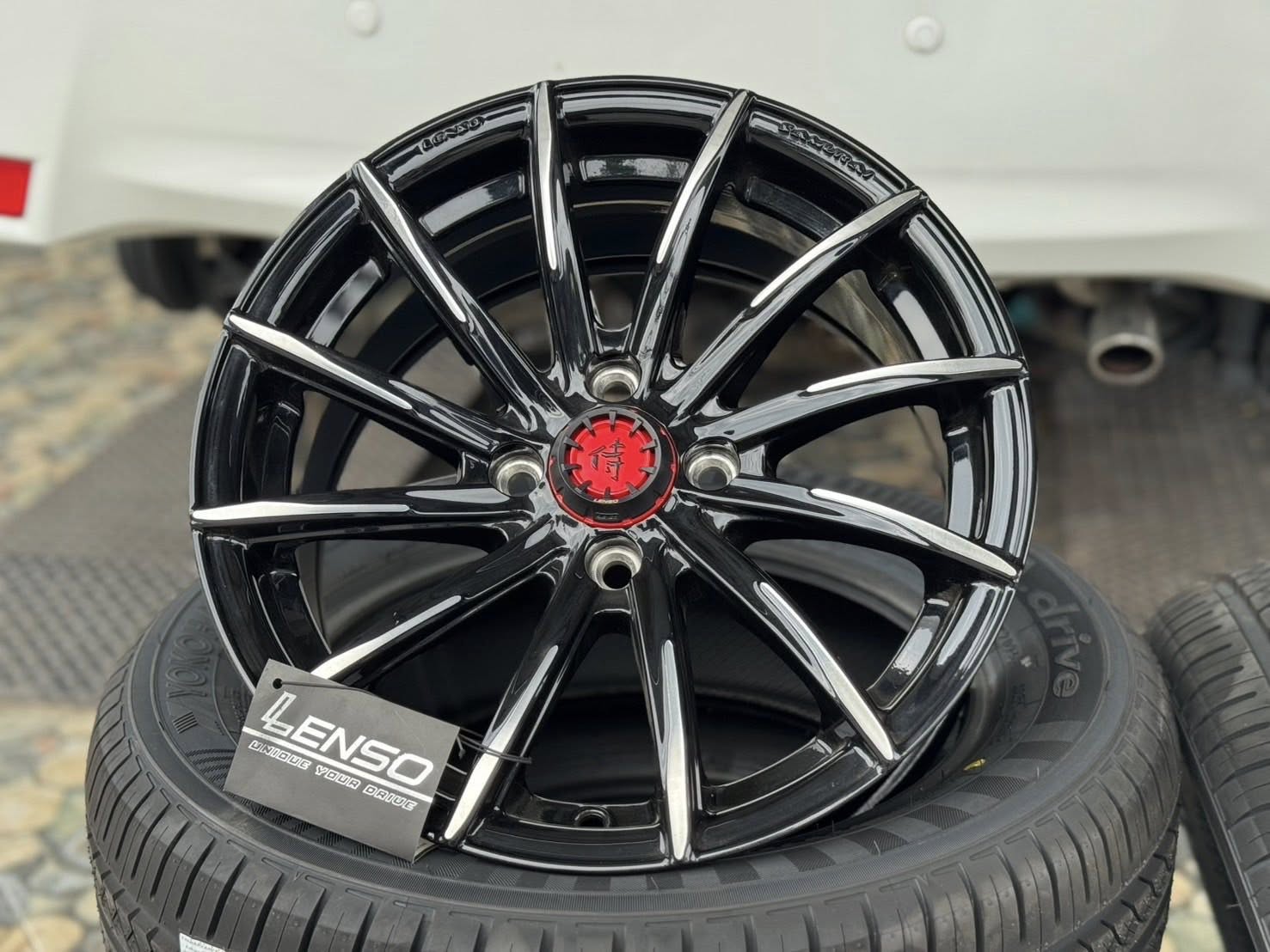 แต่งครบชุด ล้อพร้อมยาง TOYOTA_YARIS🚘🛞🐘#YOKOHAMA_A.driveA_195/60R15 🛞 #LENSO_SAMURAI IZUMA 15X7 ET35 4X100