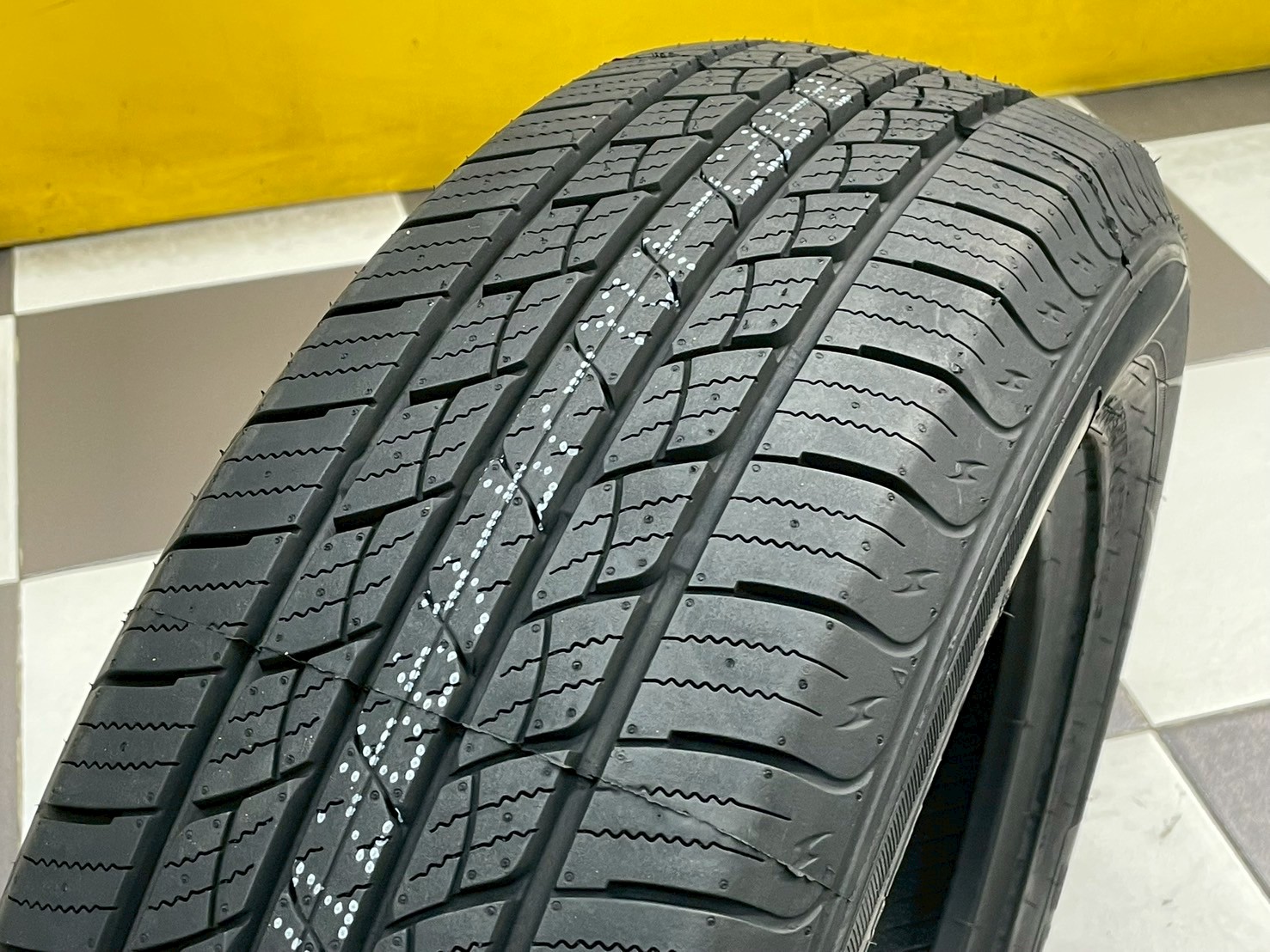 Westlake SU318 225/65R17 ยางใหม่ปี2025
