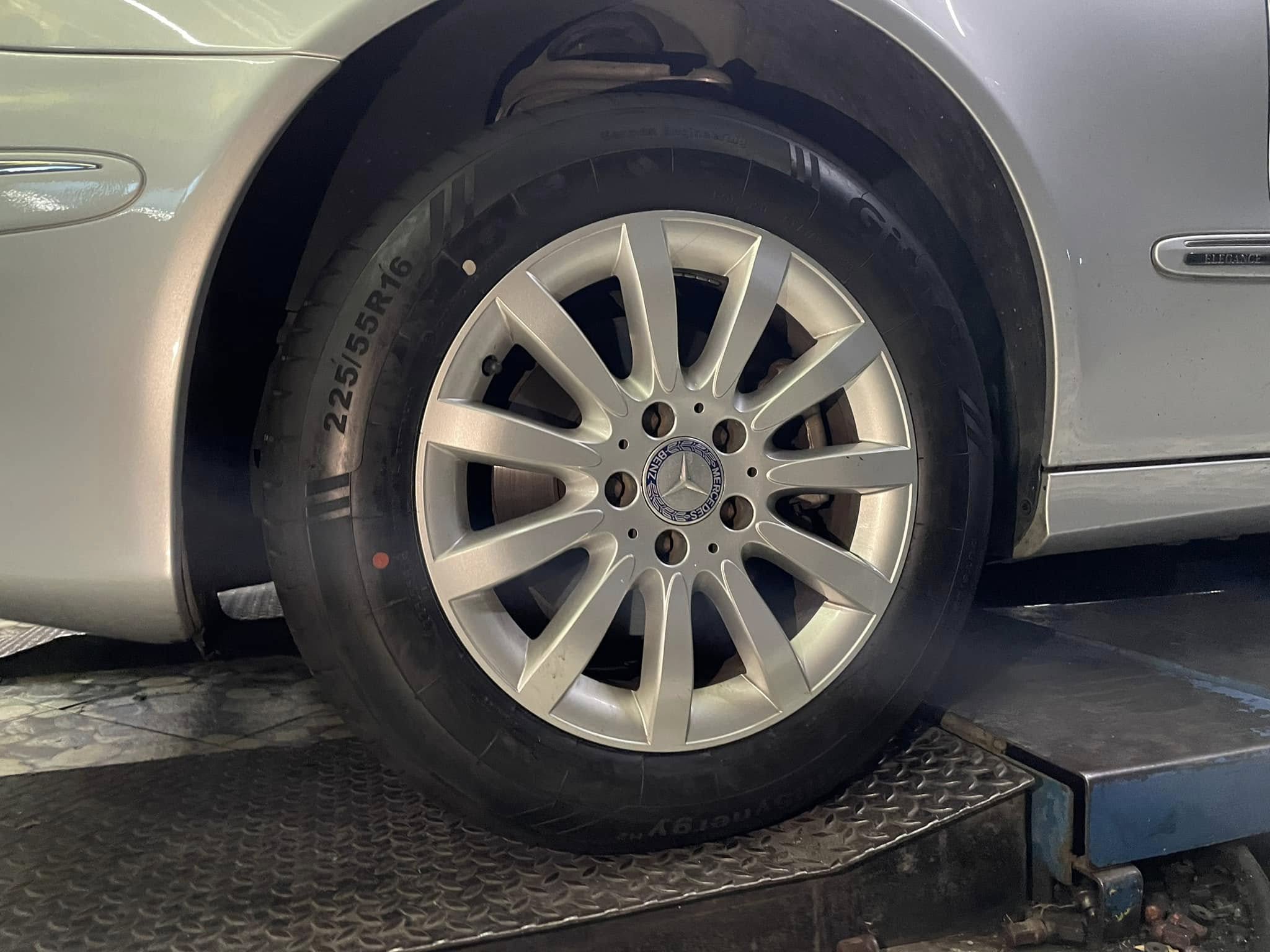 #BENZ_E200🛞 #GITI_SynergyH2_225/55R16