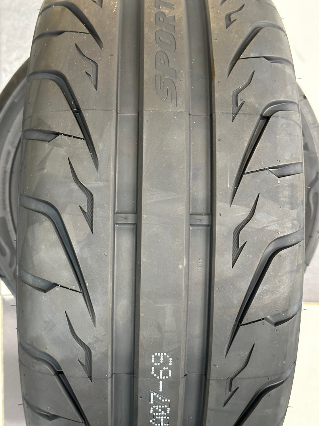 ยางใหม่ ยางซอฟ NAZZ Sport DS1 235/45R18 265/40R18 ยางใหม่ปี2023