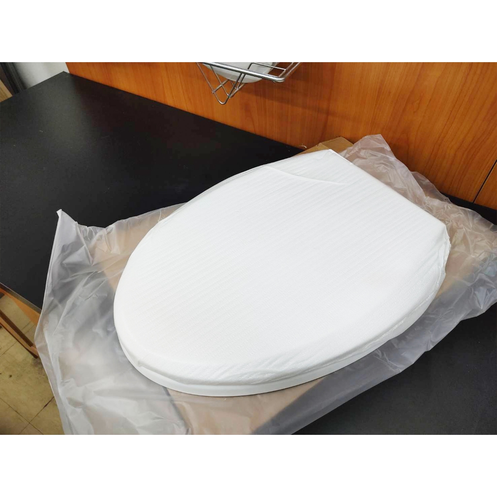 COTTO C91331 ฝารองนั่ง SOFT CLOSE พร้อมอุปกรณ์หูฝา สำหรับสุขภัณฑ์รุ่น C13461H และรุ่นอื่นๆ