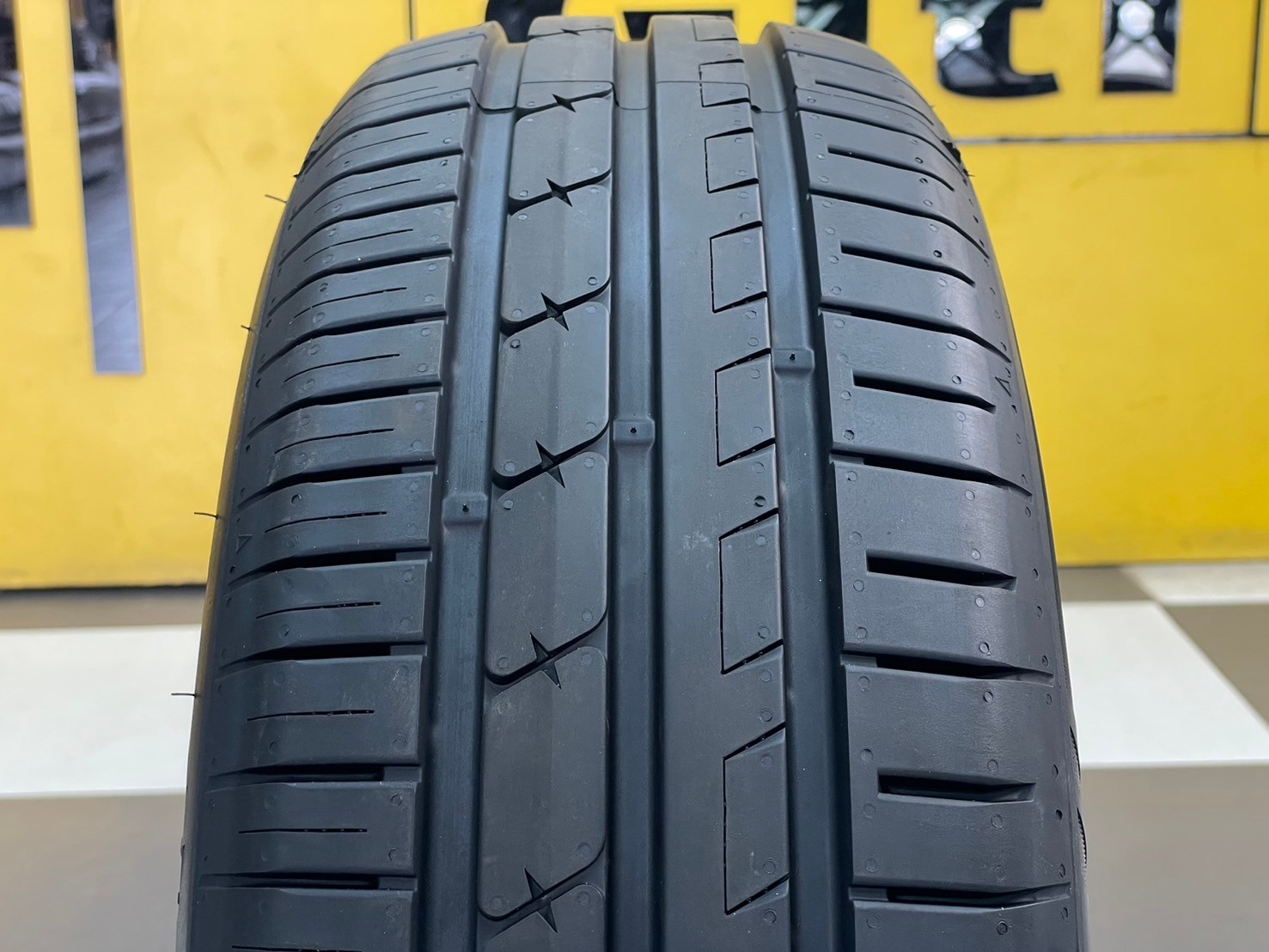 Giti Synergy H2 195/65R15 ยางใหม่ปี2024