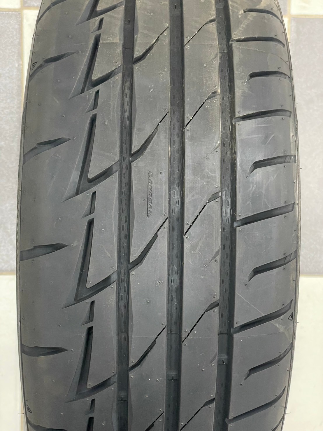 ยางลายซิ่ง Landsail RS009 205/50R15 ยางMade in Thailand รับประกันนุ่มหนึบ สเปคพิเศษ สำหรับล้อกว้าง ยางใหม่ปี2024