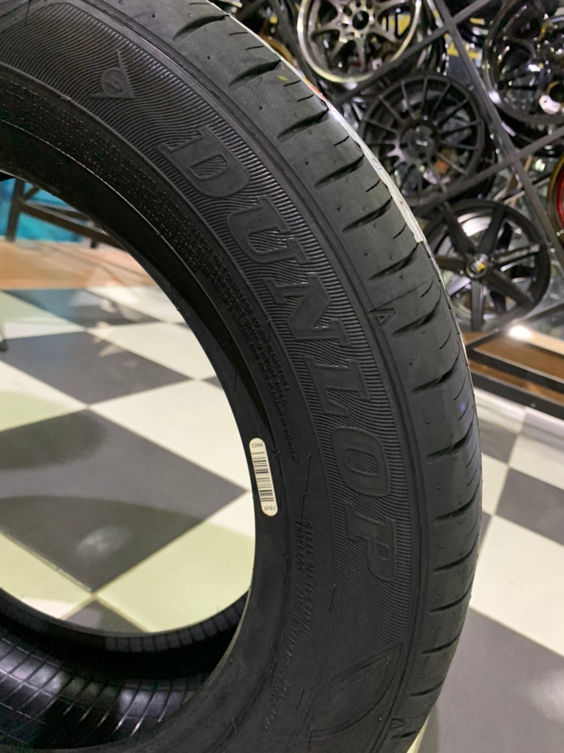 DUNLOP ENASAVE EC300+ 185/60R15 ยางใหม่ปี2021