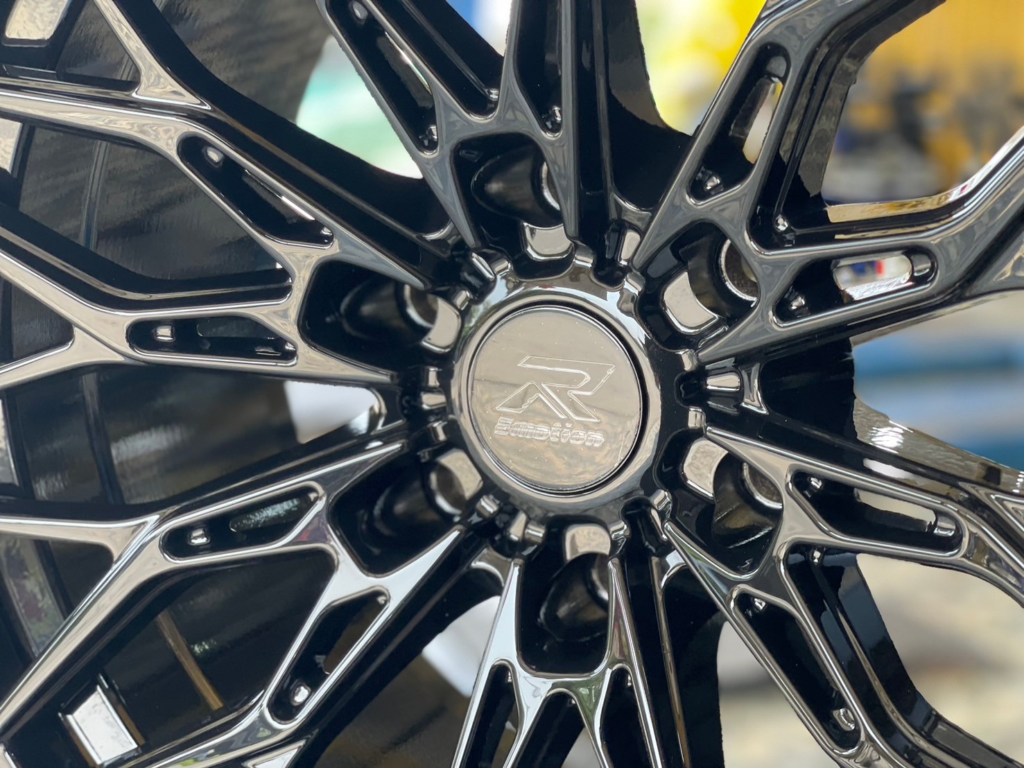 #ล้อแม็กซ์ใหม่ขอบ18 #EMOTION-R Model VEN 18x9 ET0 6x139.7 สีดำเงา