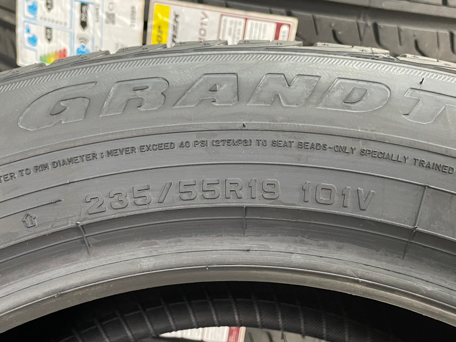 DUNLOP GRANDTREK PT3 235/55R19 ยางใหม่ปี2023