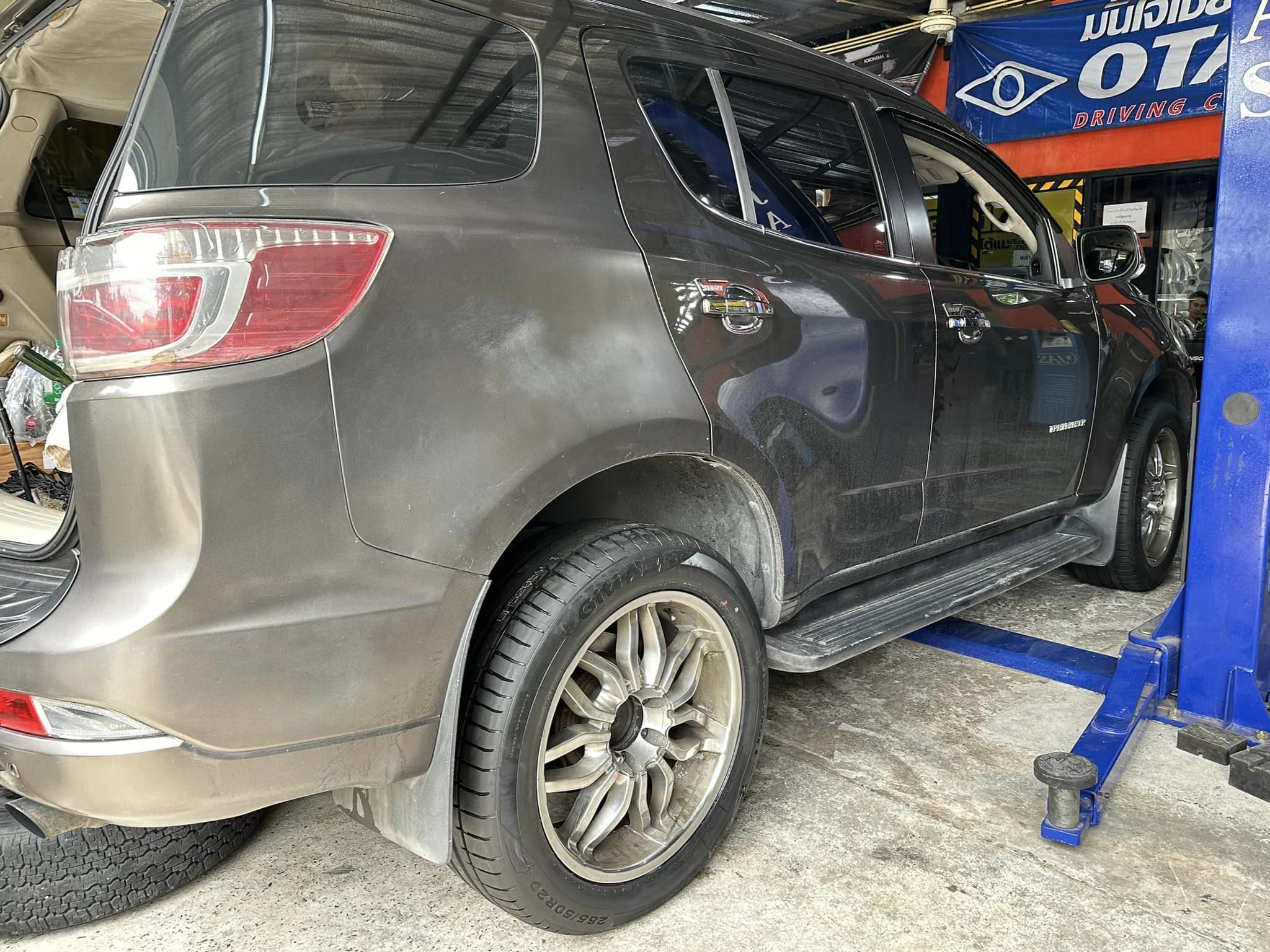 🚘 #Chevrolet_Trailblazer 🛞#Giti #SportS2 SUV 265/50R20