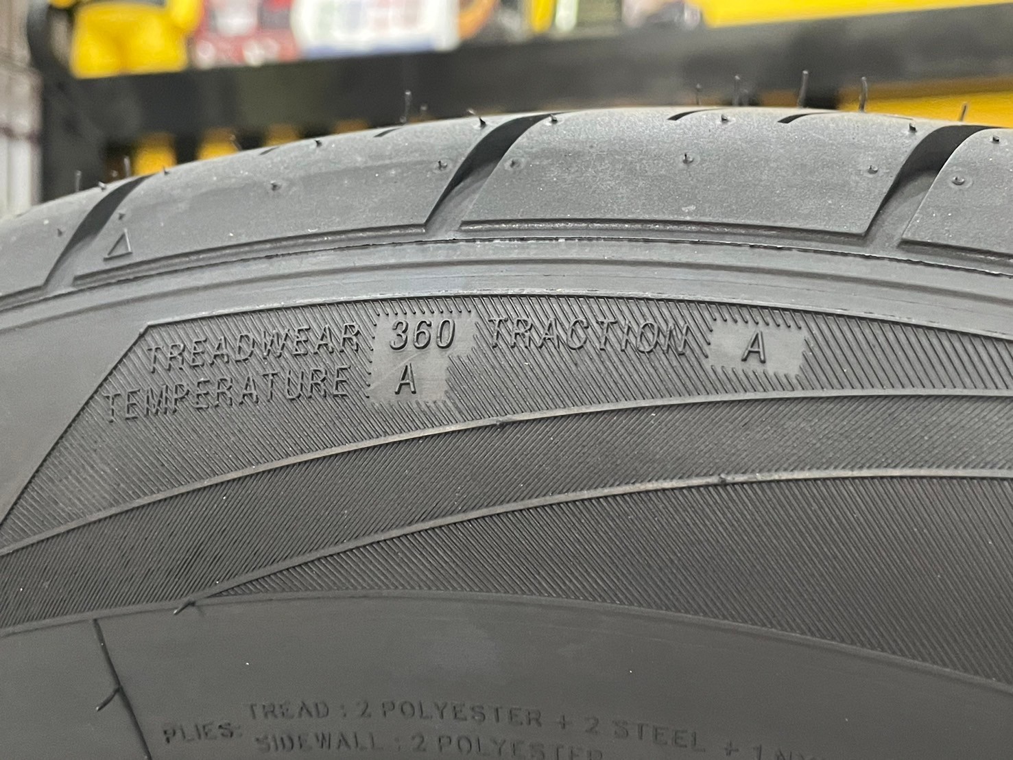 ยางใหม่ DEESTONE STROMZ RS 255/50R18 ยางใหม่ปี2025 ยางตัวหนังสือสีดำ