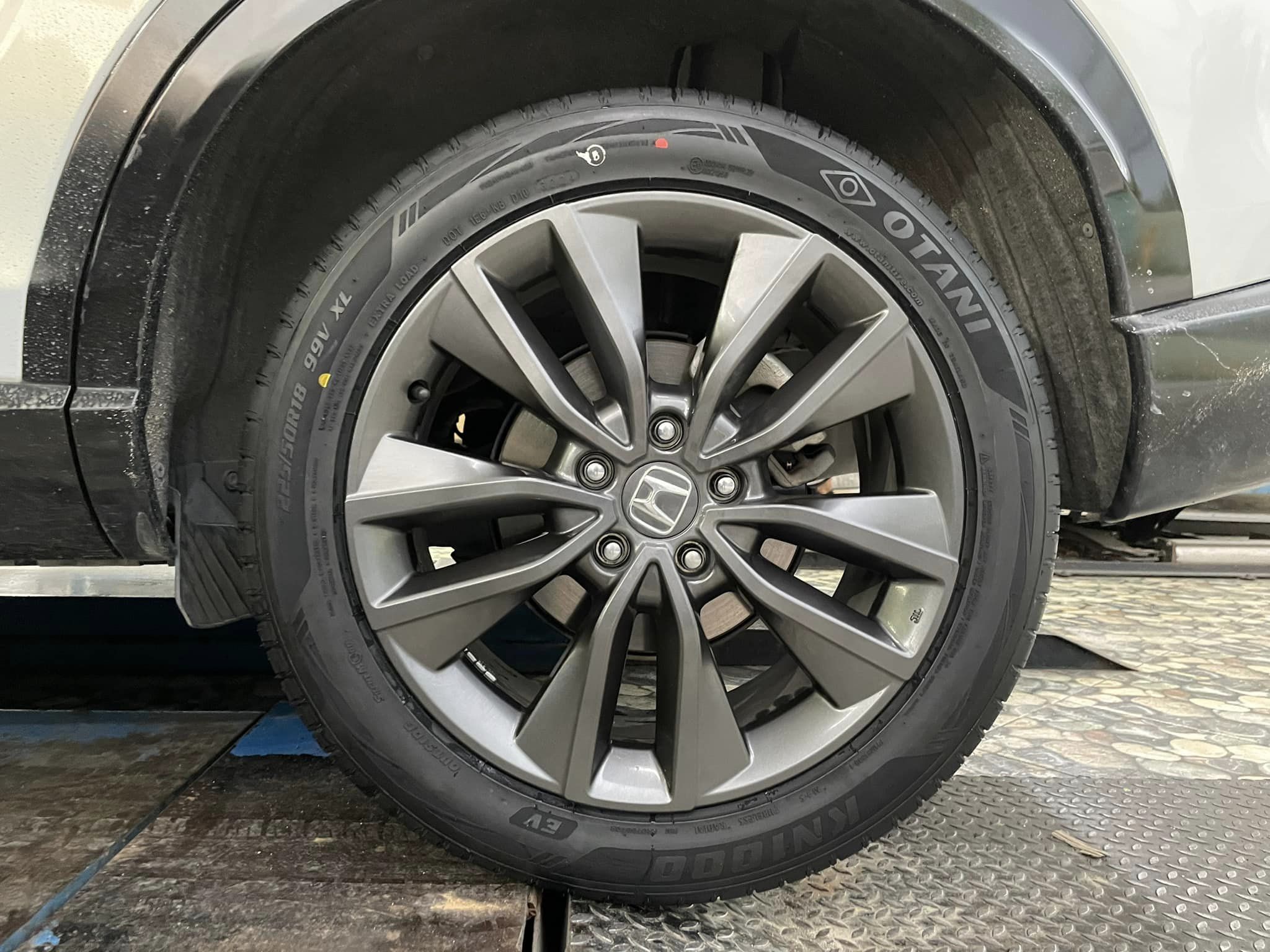🚘 #HONDA_HRV #เปลี่ยนยาง #OTANI #KN1000 225/50R18