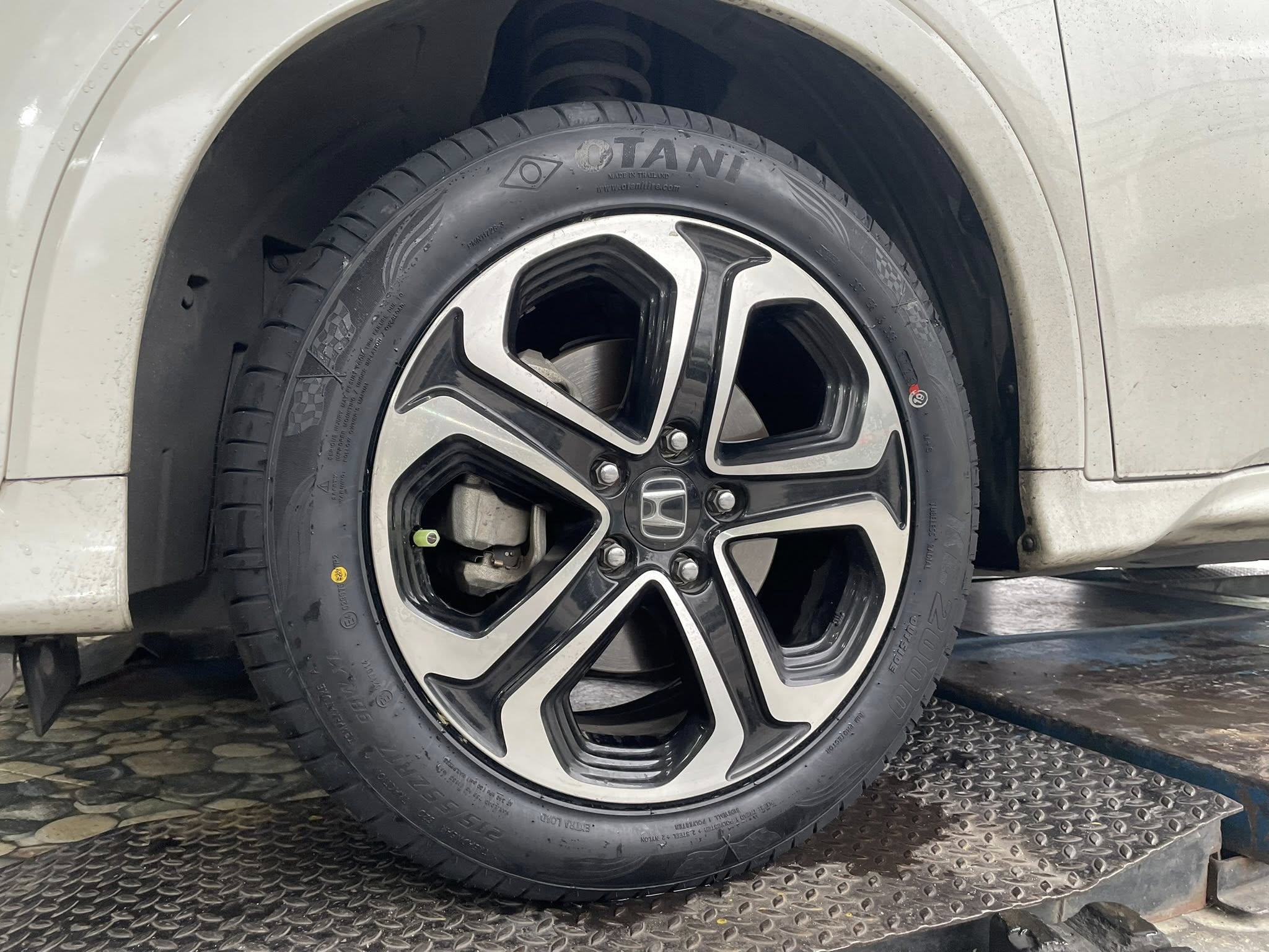 🛞 HONDA_HRV🚘เปลี่ยนยาง 🛞🐘#OTANI_KC2000_215/55R17 🛞
