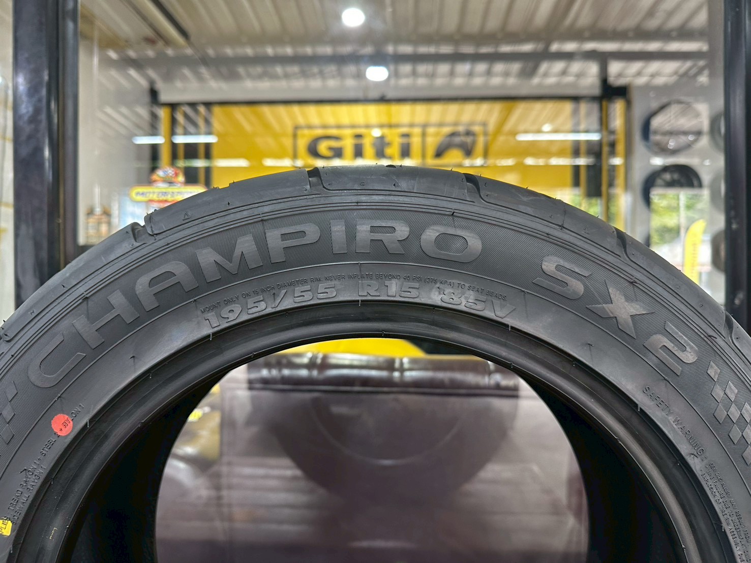 ยาง GT Radial Champiro SX2 ขนาด 195/55R15 ยางใหม่ปี2025