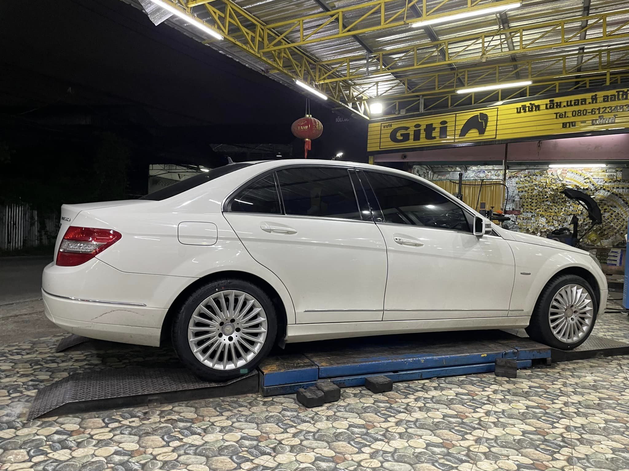 เปลี่ยนยาง🚗#BENZ_C200🚘 🛞#ยางจีที #ยางสปอร์ตสมรรถนะการขับขี่สูง 🛞 🛞#Giti_SportS2 225/45R17🛞