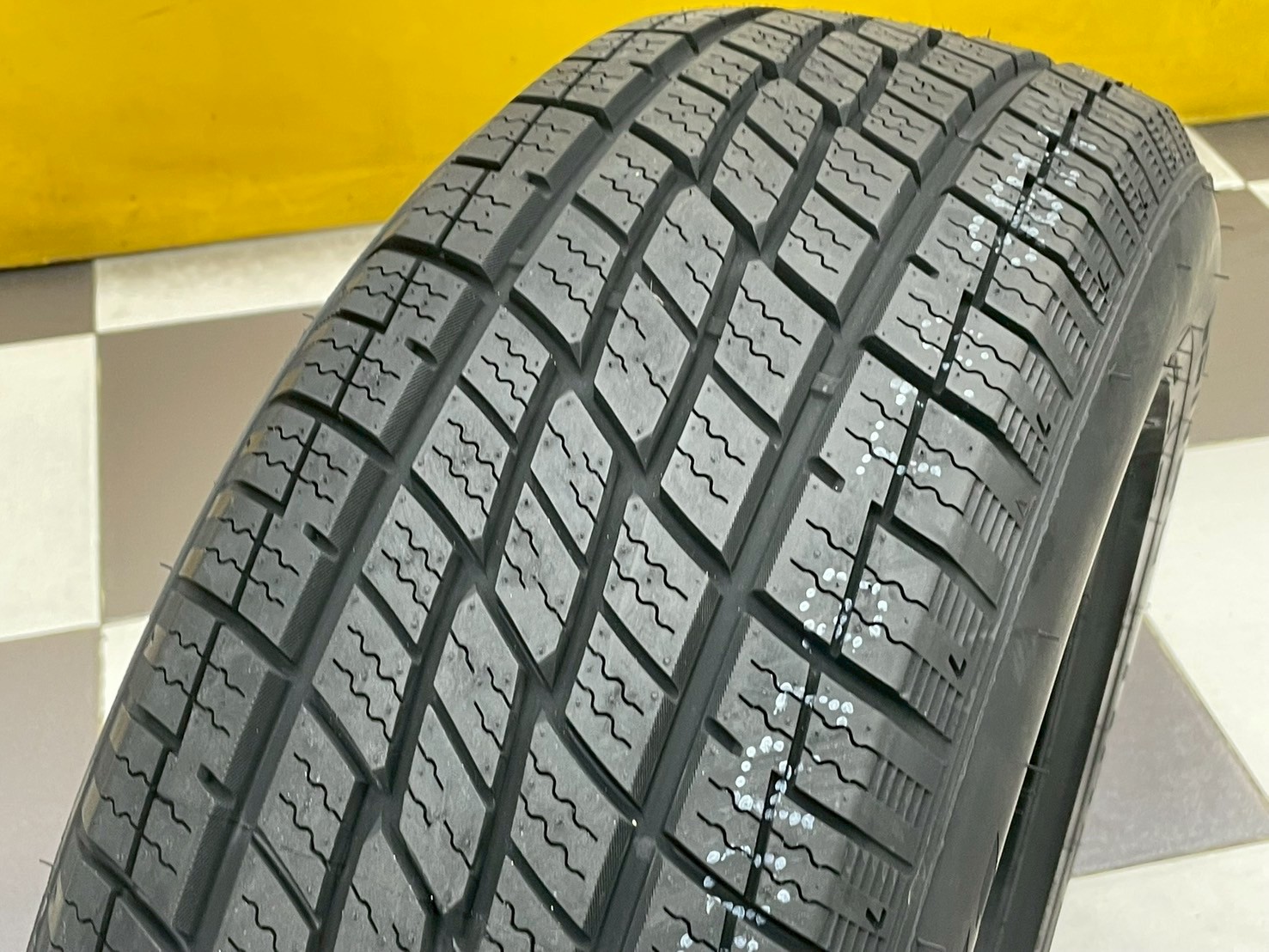 ยางใหม่ LENSO 235/60R18 ยางรถยนต์ GC1 ยางใหม่ปี2025