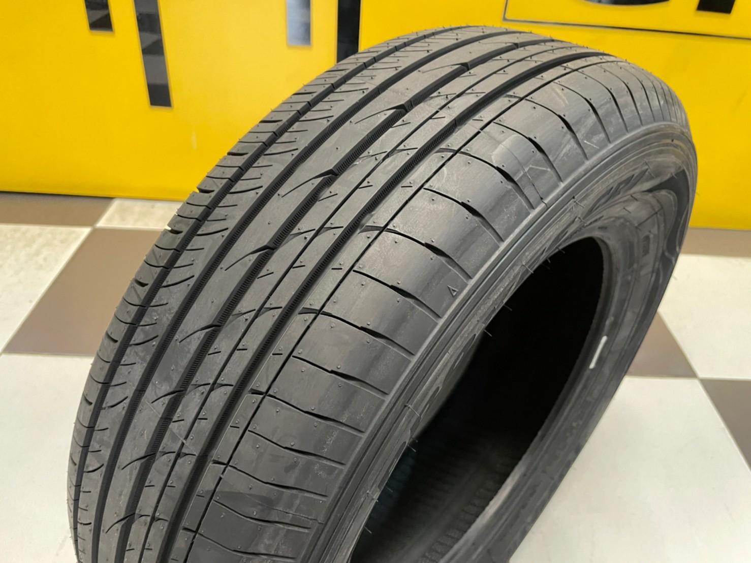 TOYO PROXES CR1 195/65R15 ยางใหม่ปี2023