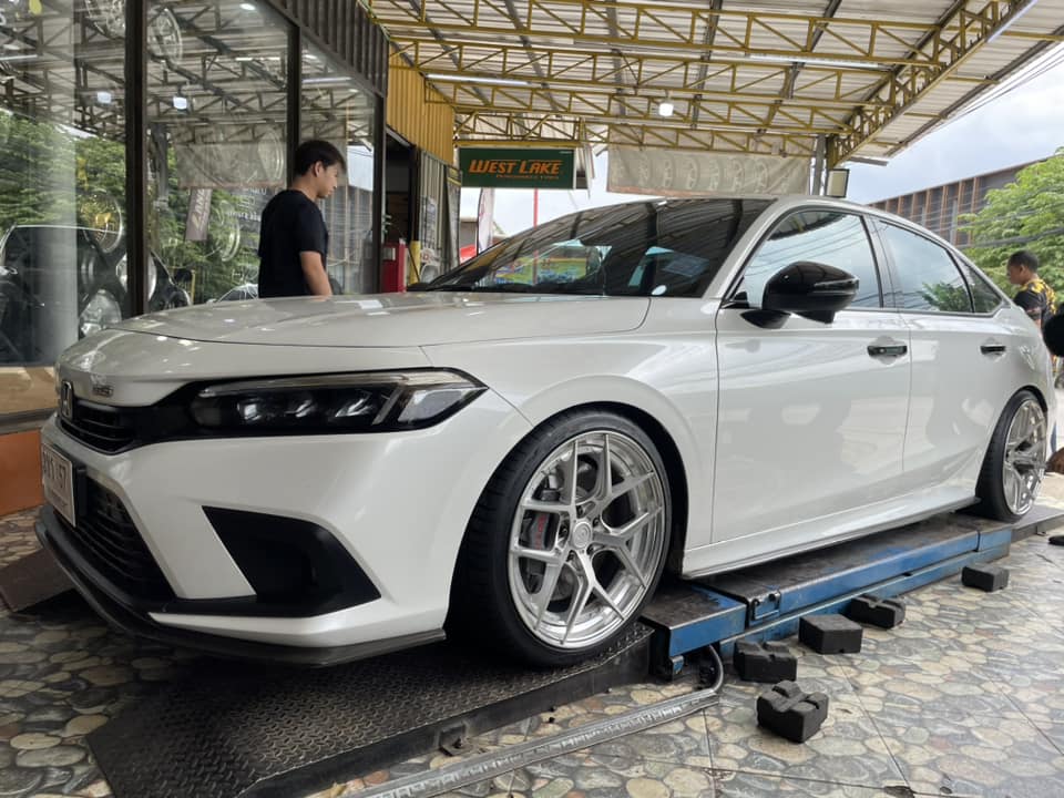 🚗#HONDA_CIVIC เปลี่ยนยาง 🛞#ยางจีที #ยางสปอร์ตสมรรถนะการขับขี่สูง 🛞 🛞#Giti_SportS2 235/35R19🛞