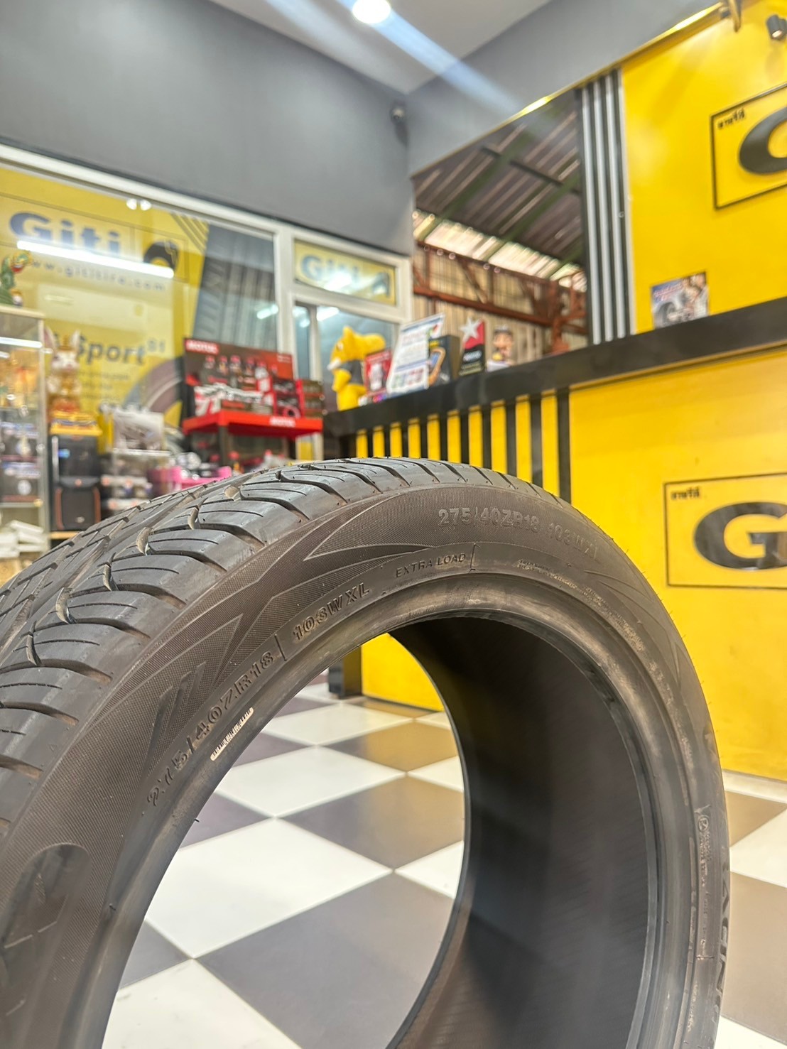 ยางลายซิ่ง SUMAXX MAX RACING 86S 275/40R18 ยางใหม่ปี2020 (ยางจริงมี1 เส้น) เพียงเส้นละ1300บาท พร้อมติดตั้งฟรี