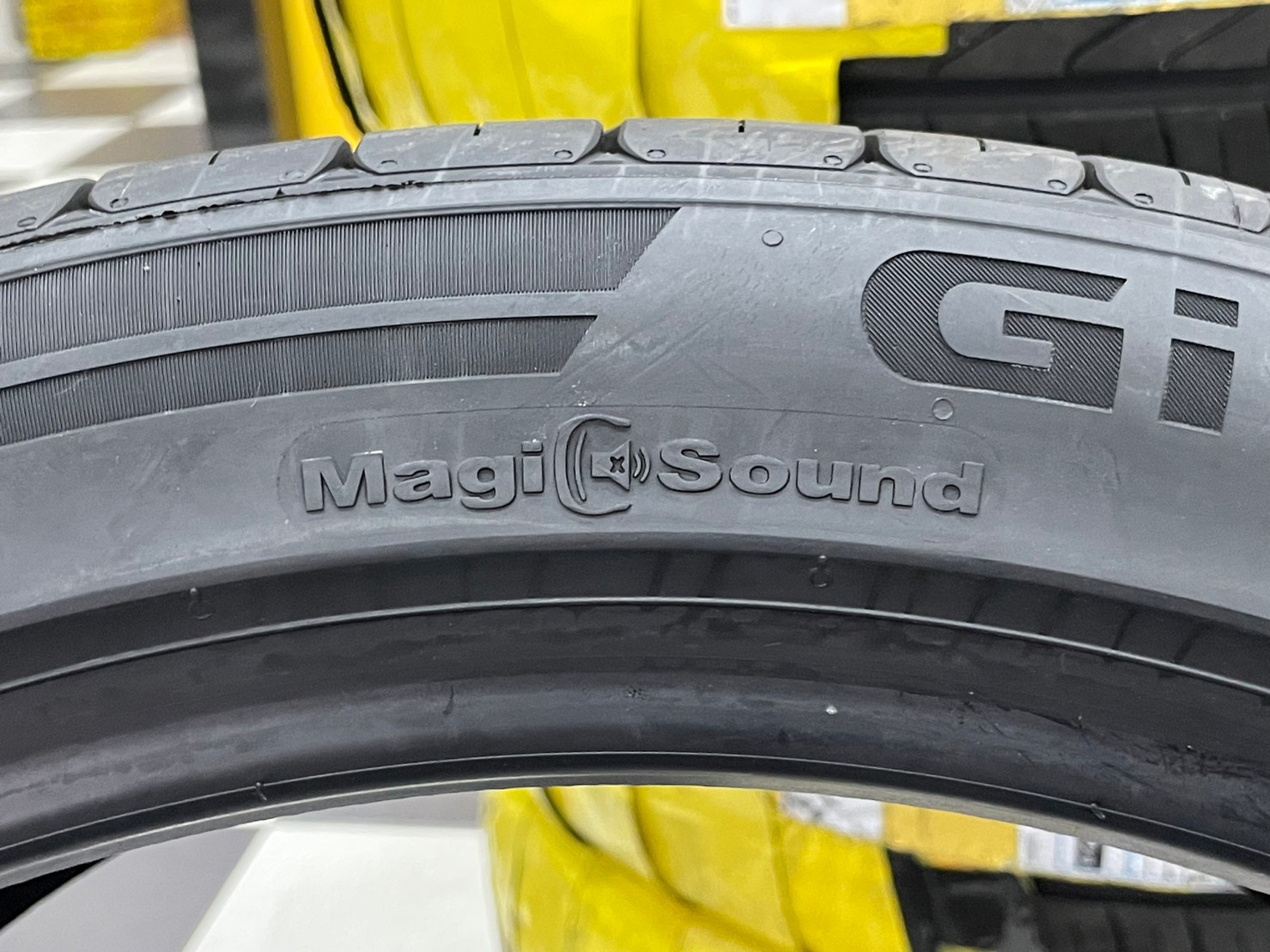 Giti Control P10 255/40R20 ยางใหม่ปี2023 #ยางเทคโนโลยีฟองน้ำ