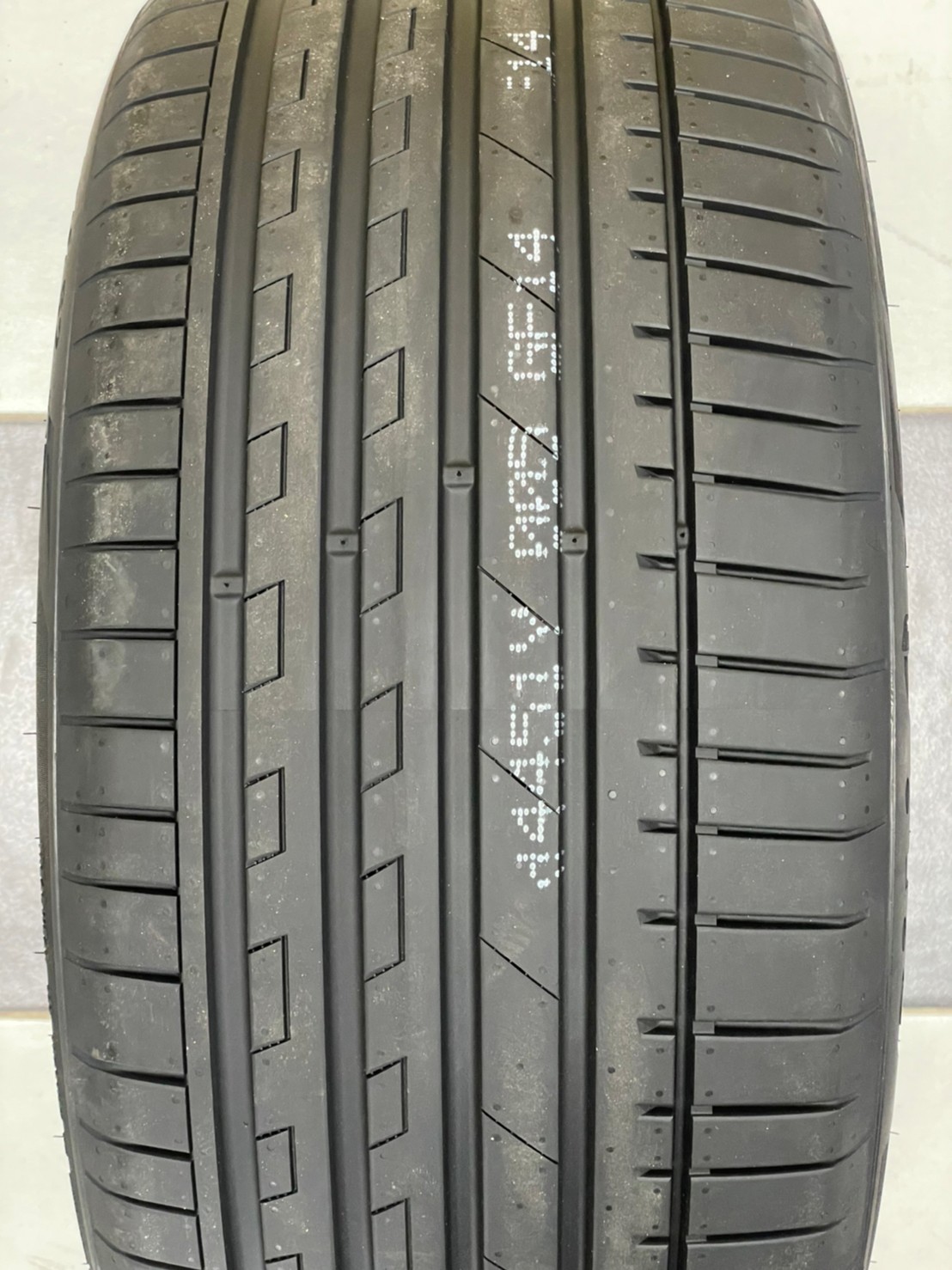 GITI SportS2 275/40R19 ยางใหม่ปี2022 ราคาโปรโมชั่นพิเศษ พร้อมติดตั้งฟรี