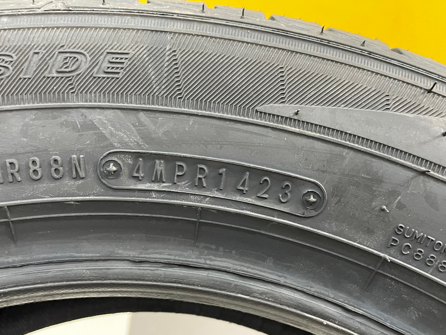 ยางใหม่ DUNLOP LM705 195/55R15 ยางดันลอป ยางไทย ปี2023 (4เส้น)