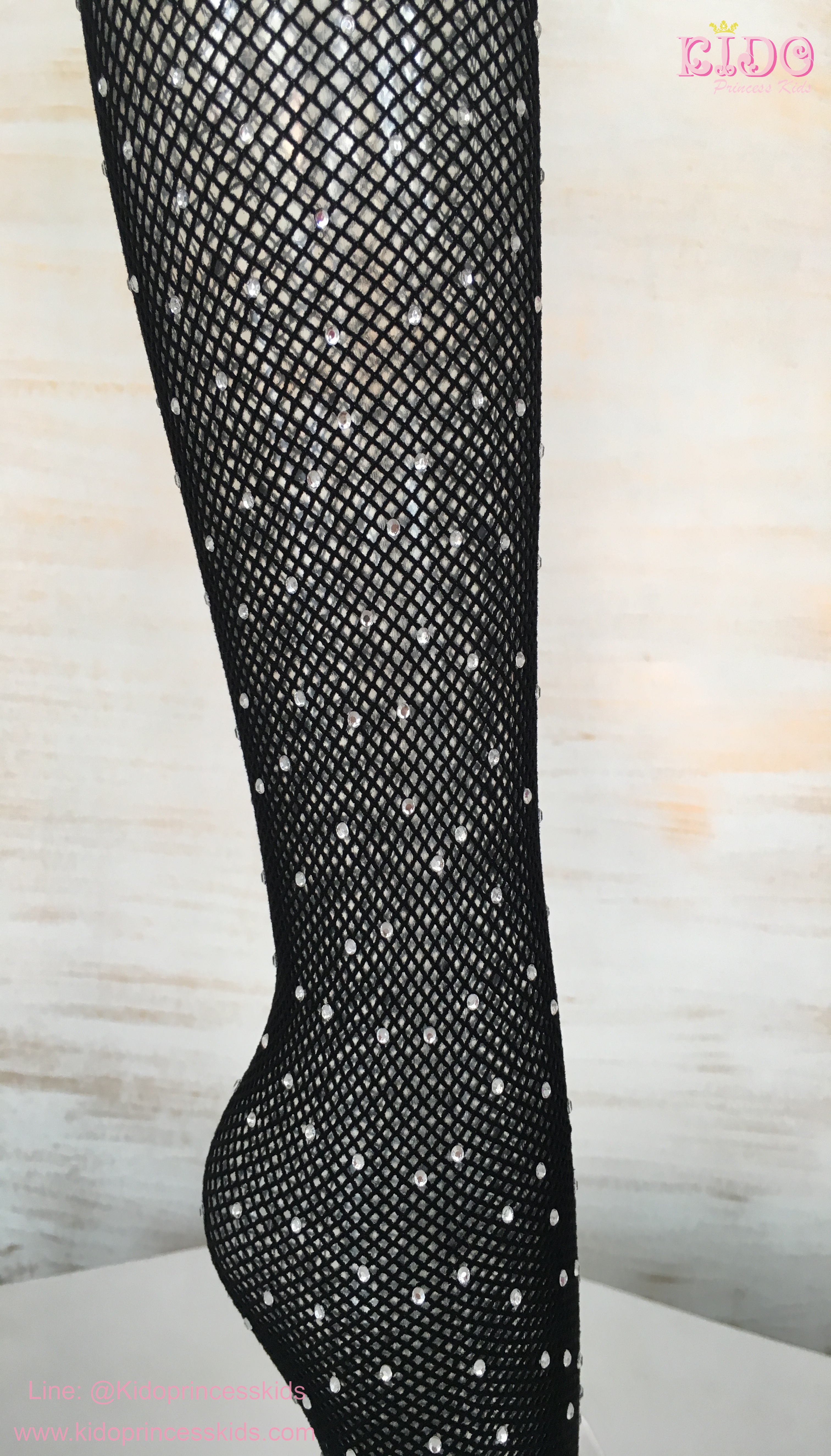 ถุงน่องตาข่ายเด็ก(หน้าร้านอยู่รัชดา)แบบไม่มีเพชร และมีเพชร L204 สีขาว สวยหรูดูแพงมาก
