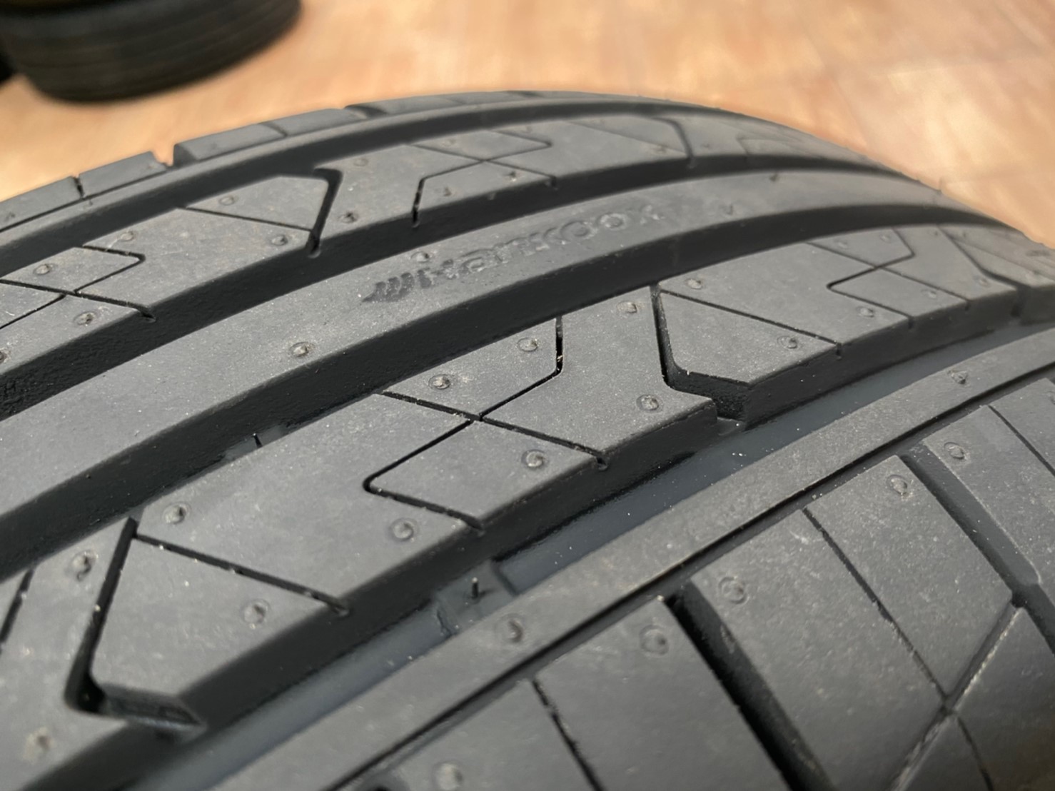 ยางใหม่ปี2020 Hankook Kinergy Ex 185/60R15 ยางคุณภาพดี นุ่มเงียบ พร้อมติดตั้งฟรี
