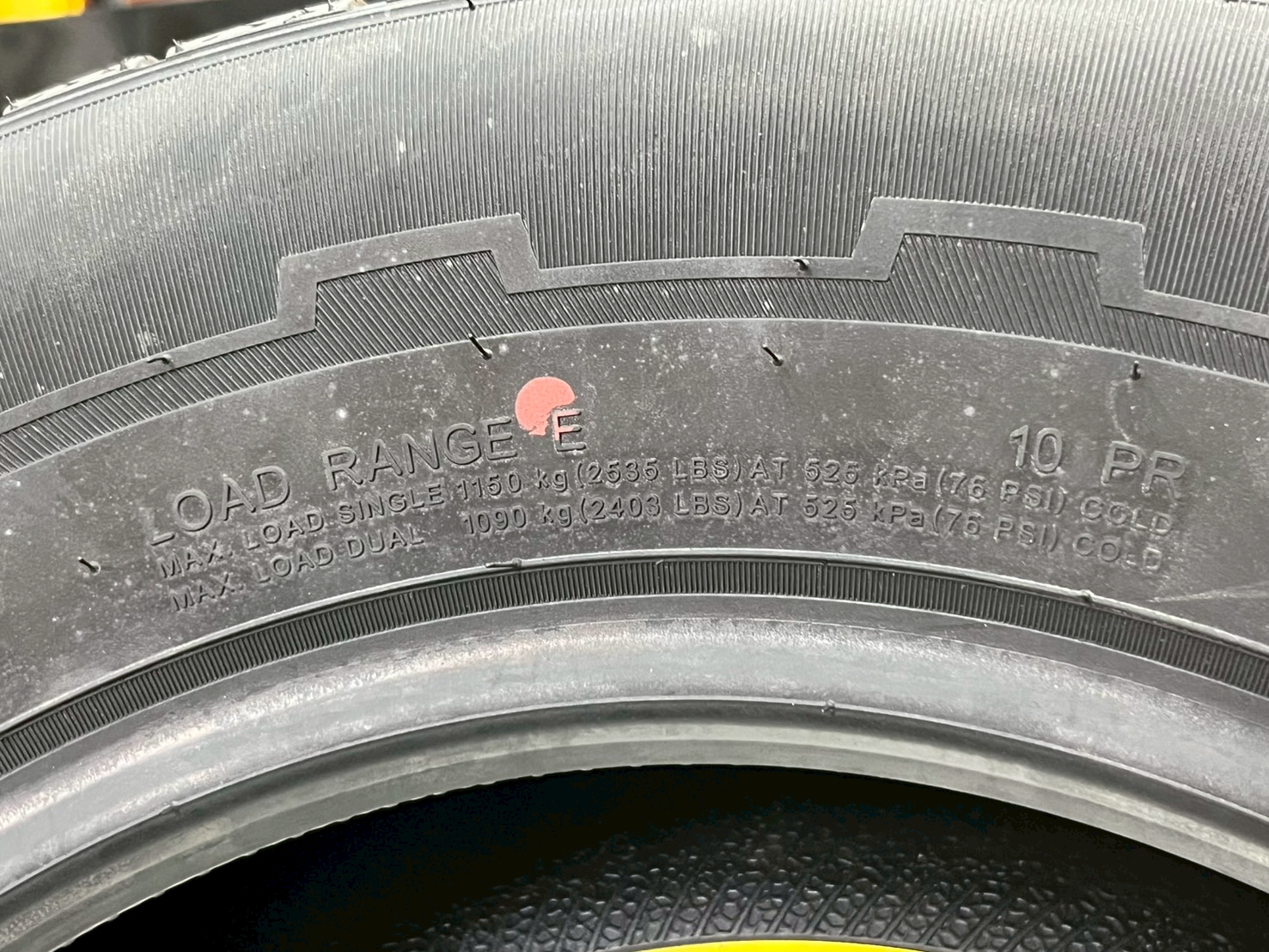 ยาง KRIN LT ขนาด 215/70R15 ยางใหม่ปี2025