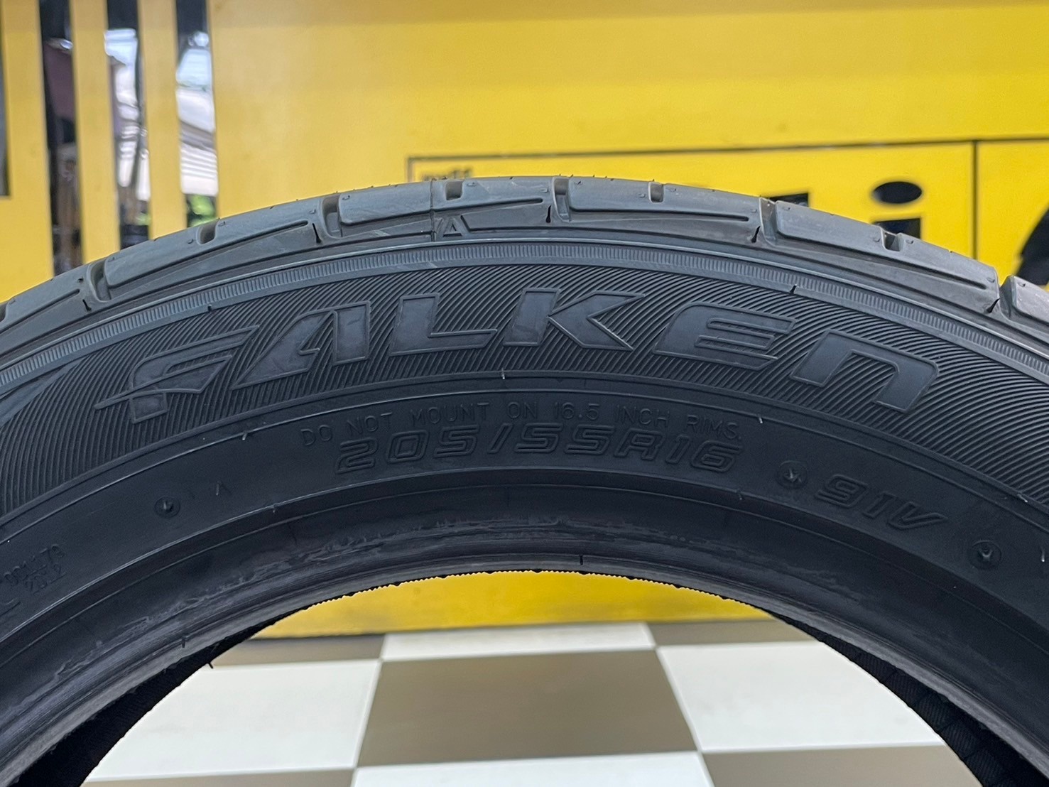 ยางใหม่ Falken ZE914 205/55R16 ยางใหม่ปี2024