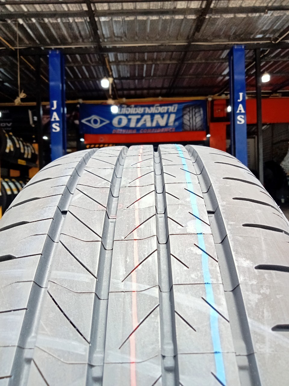 ยางใหม่ Bridgestone Alenza 001 215/55R17 ยางใหม่ปี2024
