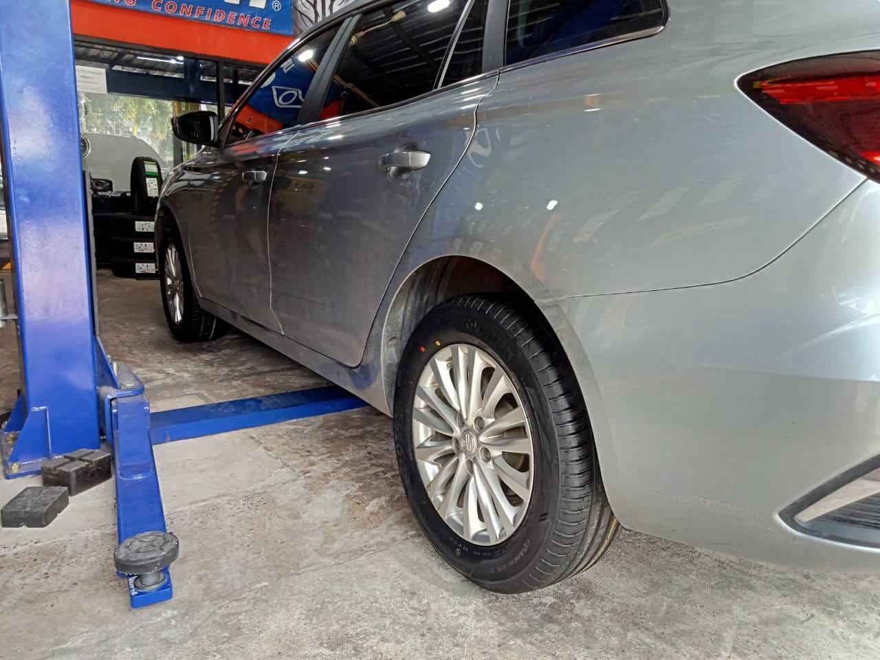 🚘 #MG_EP เปลี่ยนยาง #ยางเทคโนโลยีโฟมซับเสียงซับเสียงนุ่มเงียบ 🛞 #OTANI #KN1000 215/60R16