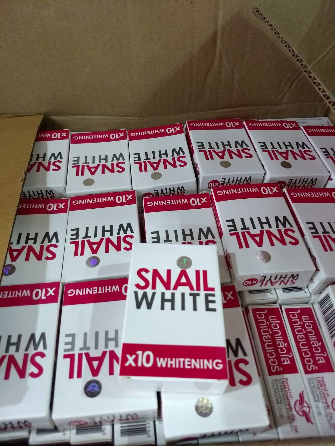 Snail White x10 Whitening 70 g. สเนล ไวท์ สบู่หอยทาก ฟอกแล้วใส ไวท์เนียนเวอร์