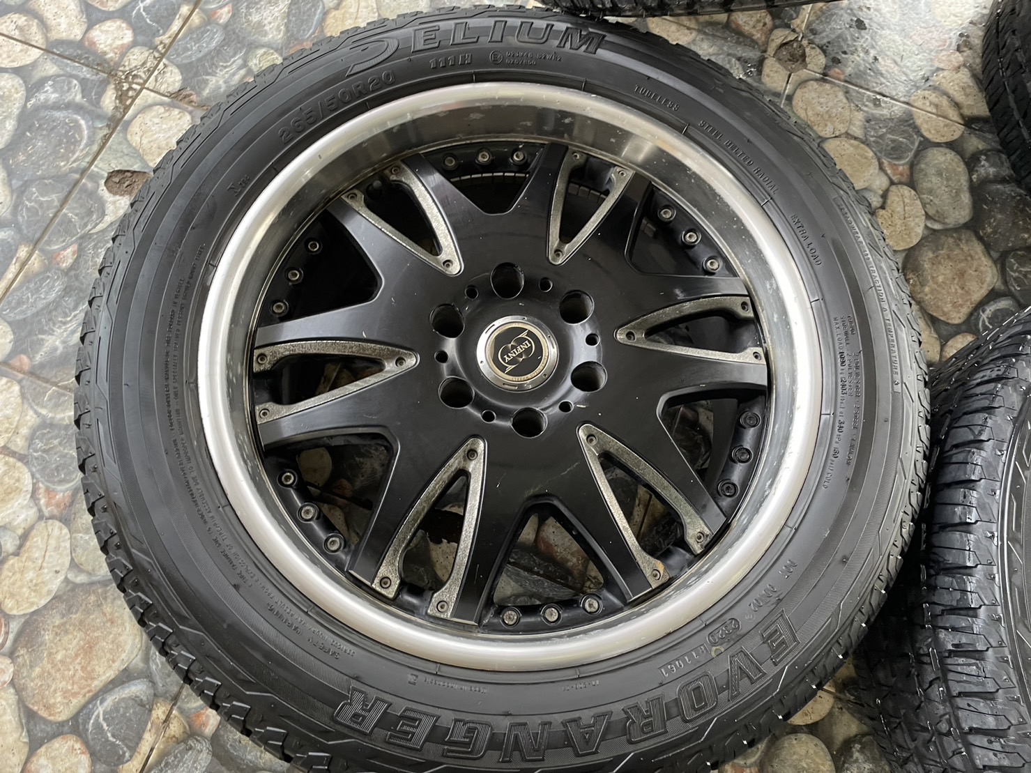 ล้อแม็กซ์ INFINY R-9 ขอบ20 20x9 ET20 6x139.7 สีดำขอบเงา ล้อผลิตไทย พร้อมยาง 265/50R20