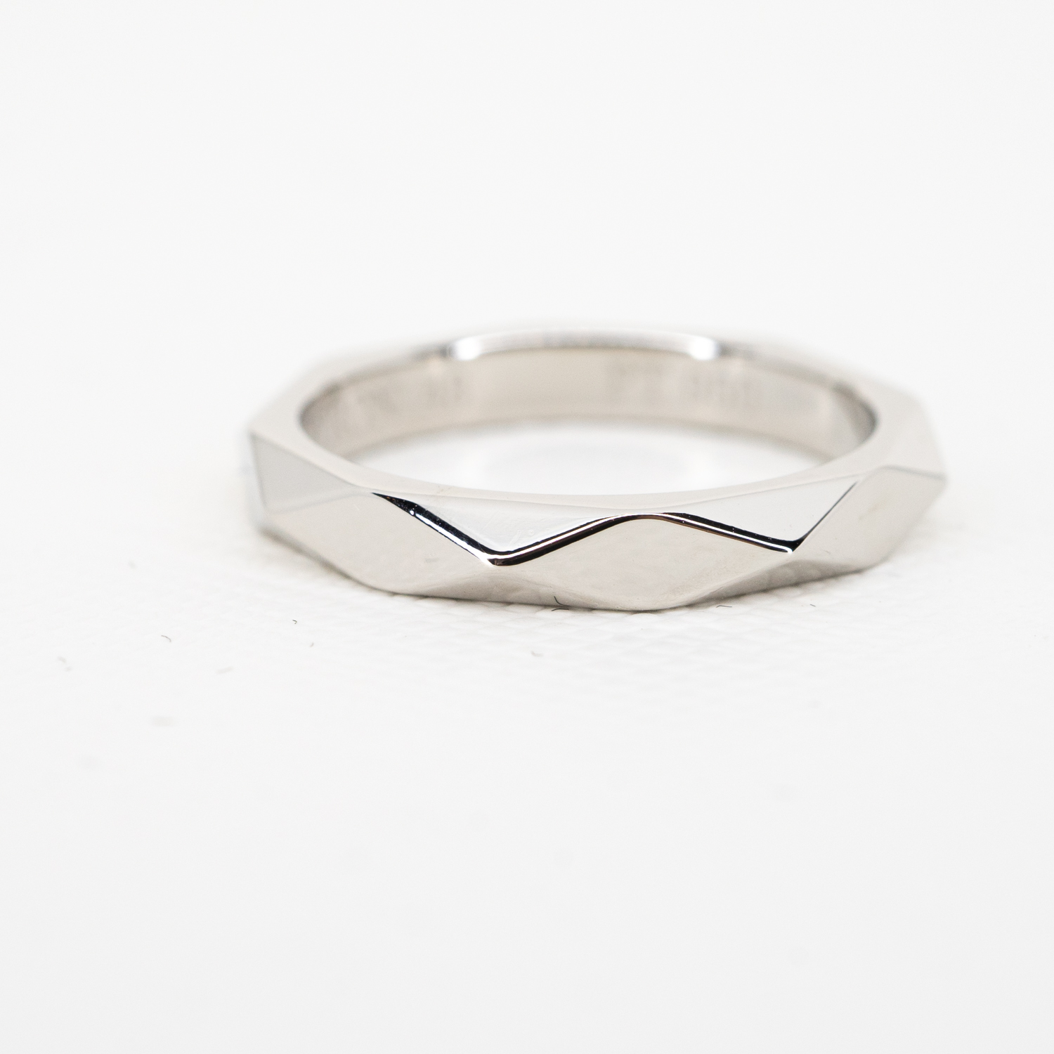 แหวน Boucheron Facette Band Platinum950 ไซส์ 48# (Used) +กล่องและการ์ด