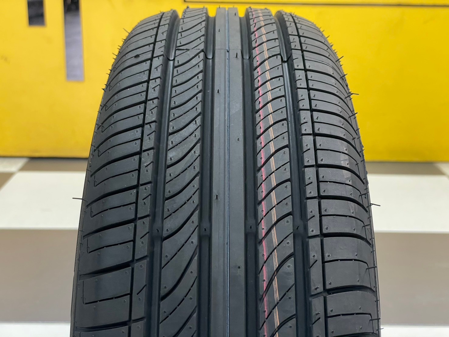 GT RADAIL CHAMPIRO ECOTEC 175/70R13 ยางใหม่ปี2024