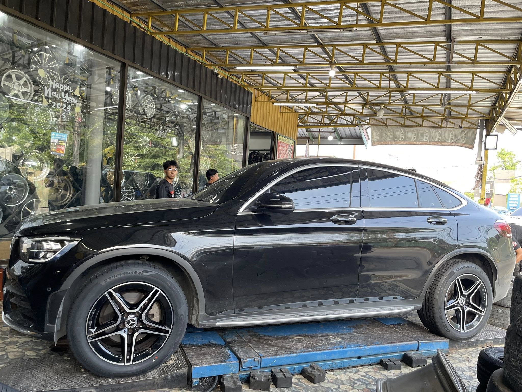#BENZ_GLC220d 🚘เปลี่ยนยาง 🛞🐘#GITI_SportS2_235/55R19 ❤️ 🛞#GITI_SportS2_255/50R19