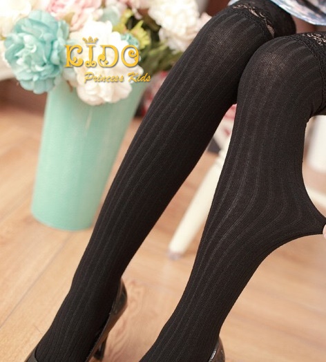 ถุงเท้าเด็ก(มีหน้าร้านอยู่รัชดา)M027 ถุงเท้ายาวเหนือเข่าปลายลูกไม้ สีดำ