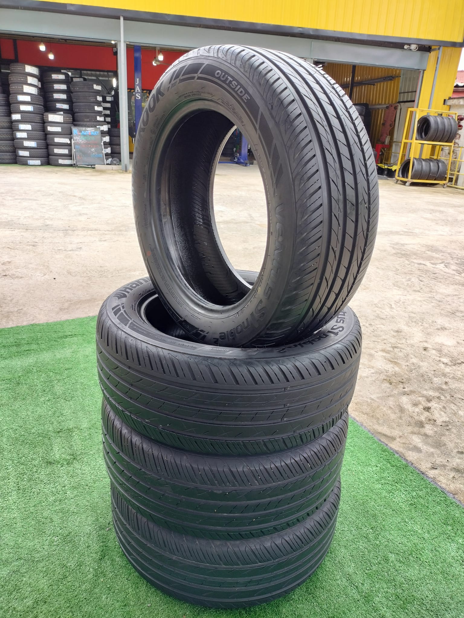 ยางมือ2 สภาพดี ขอบ16"ยี่ห้อ HANKOOK S1 215/55R16