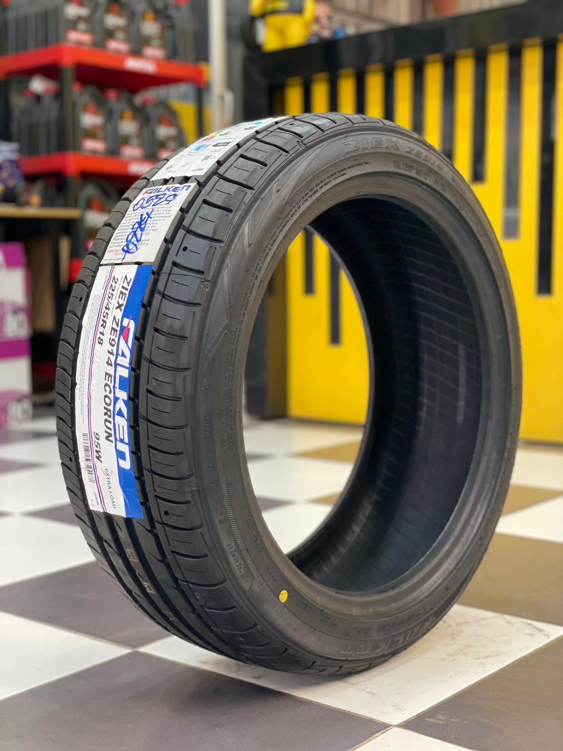 ยางใหม่ Falken ZE914 225/45R18 ยางใหม่ปี2024