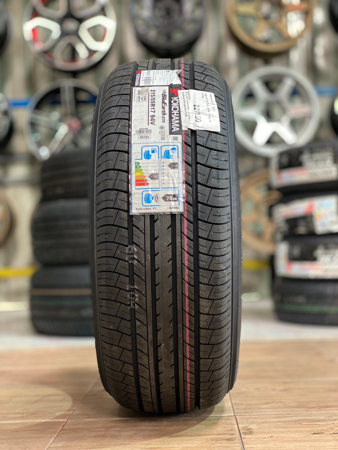 Yokohama 205/55R17 91V BluErth E70 2020製 Yokohama 205/55R17 91V BluErth E70 2020製 - メルカリ