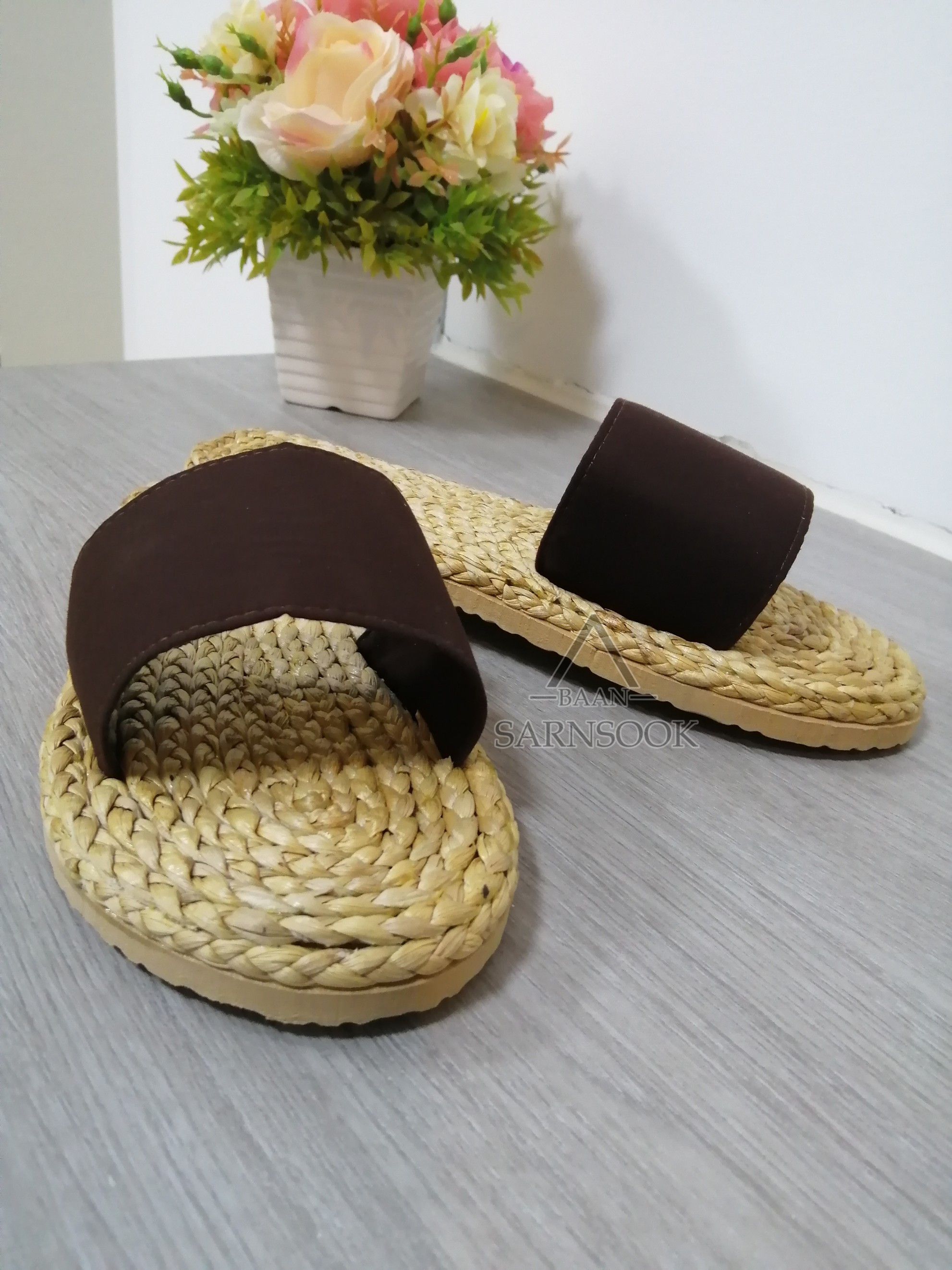 BSS701W: รองเท้าแตะสาน ราคาส่ง 1โหล:12คู่