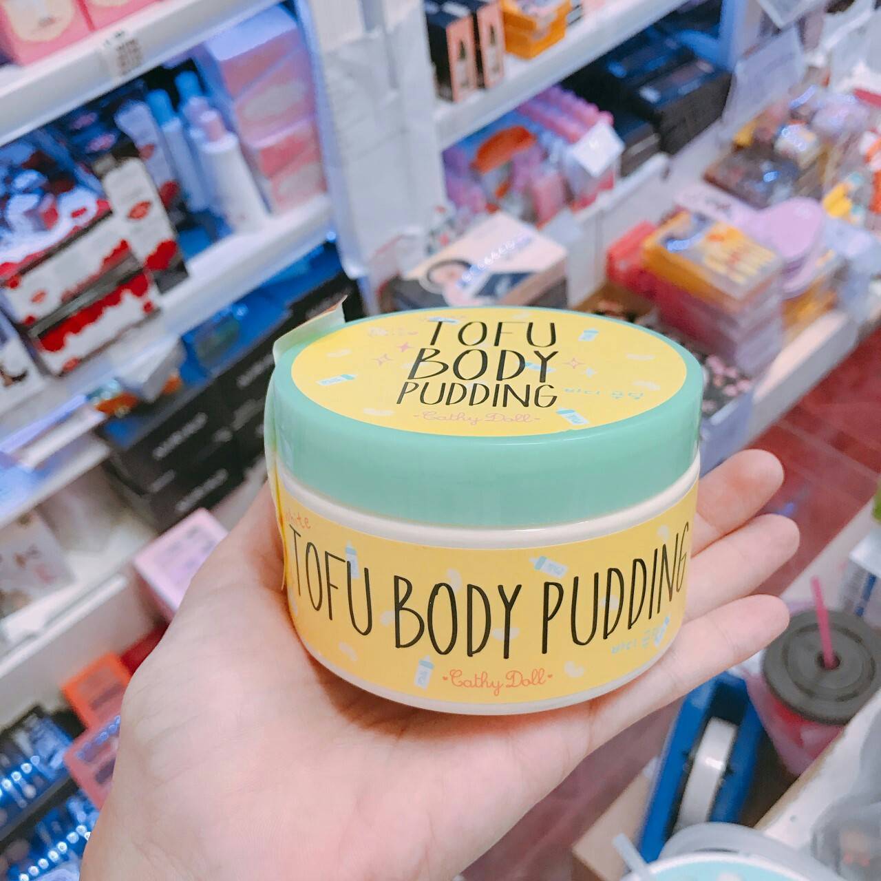 Karmart Cathy Doll White Tofu Body Pudding 220 ml. (พุดดิ้งทาผิวกายเต้าหู้ขาว)