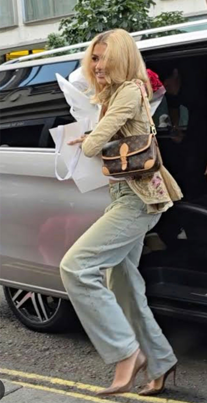 Lv diane mono microchip ปี25