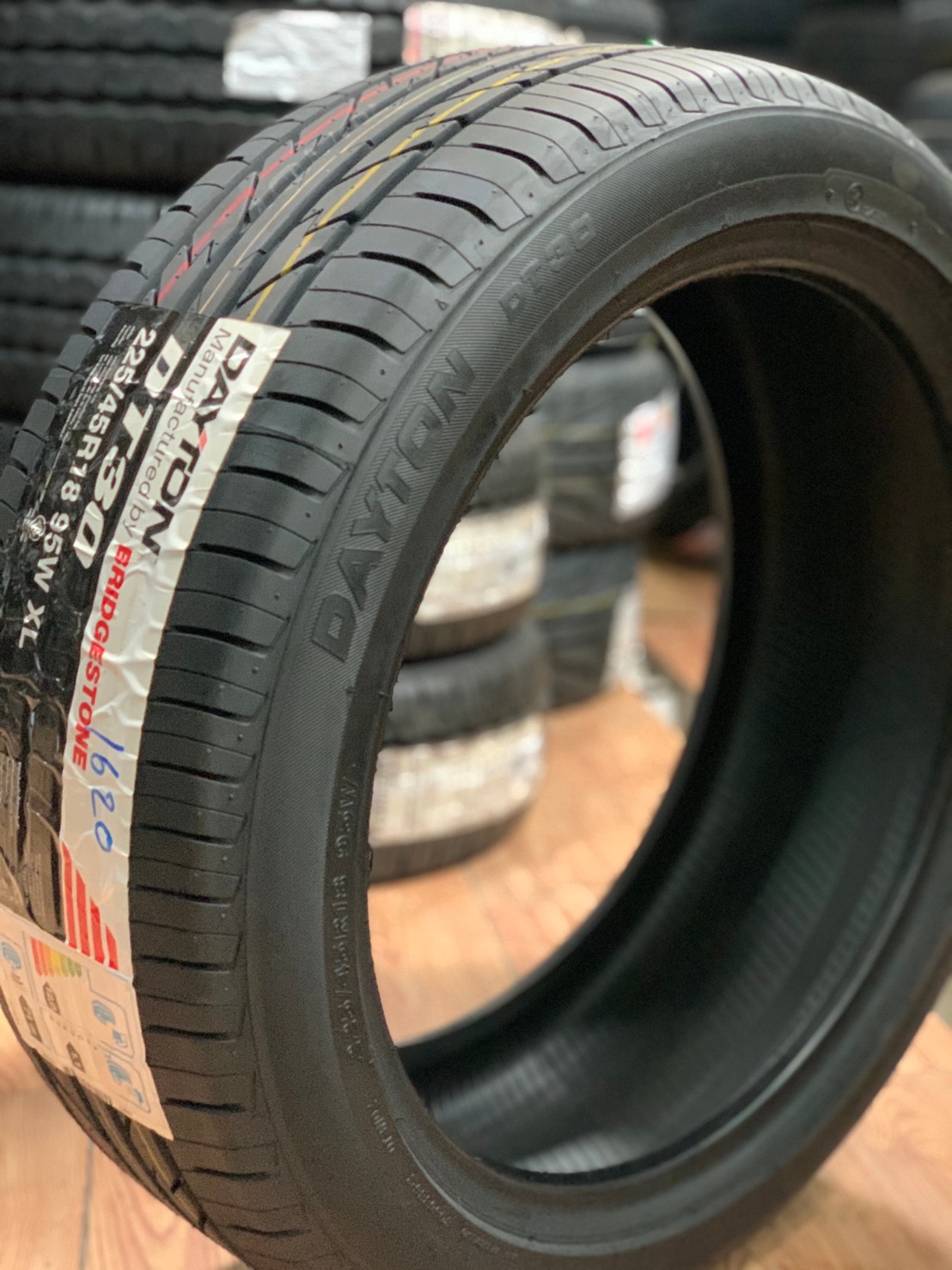 DAYTON 225/45R18 95W XL DT30 YA2743 Dayton DT30 225/45R18 95W