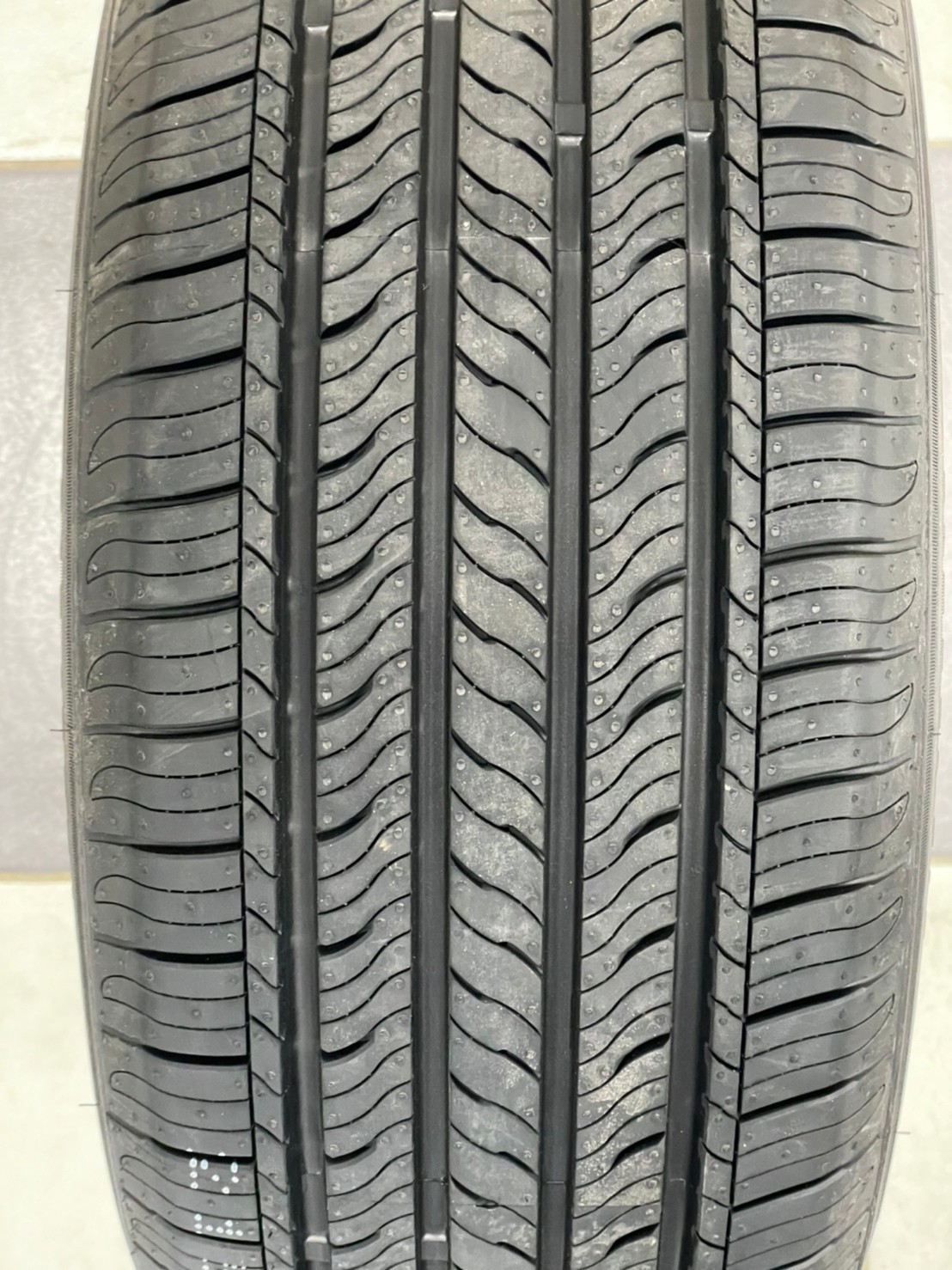 215/55R16 BLACKHAWK ยางใหม่ปี2022