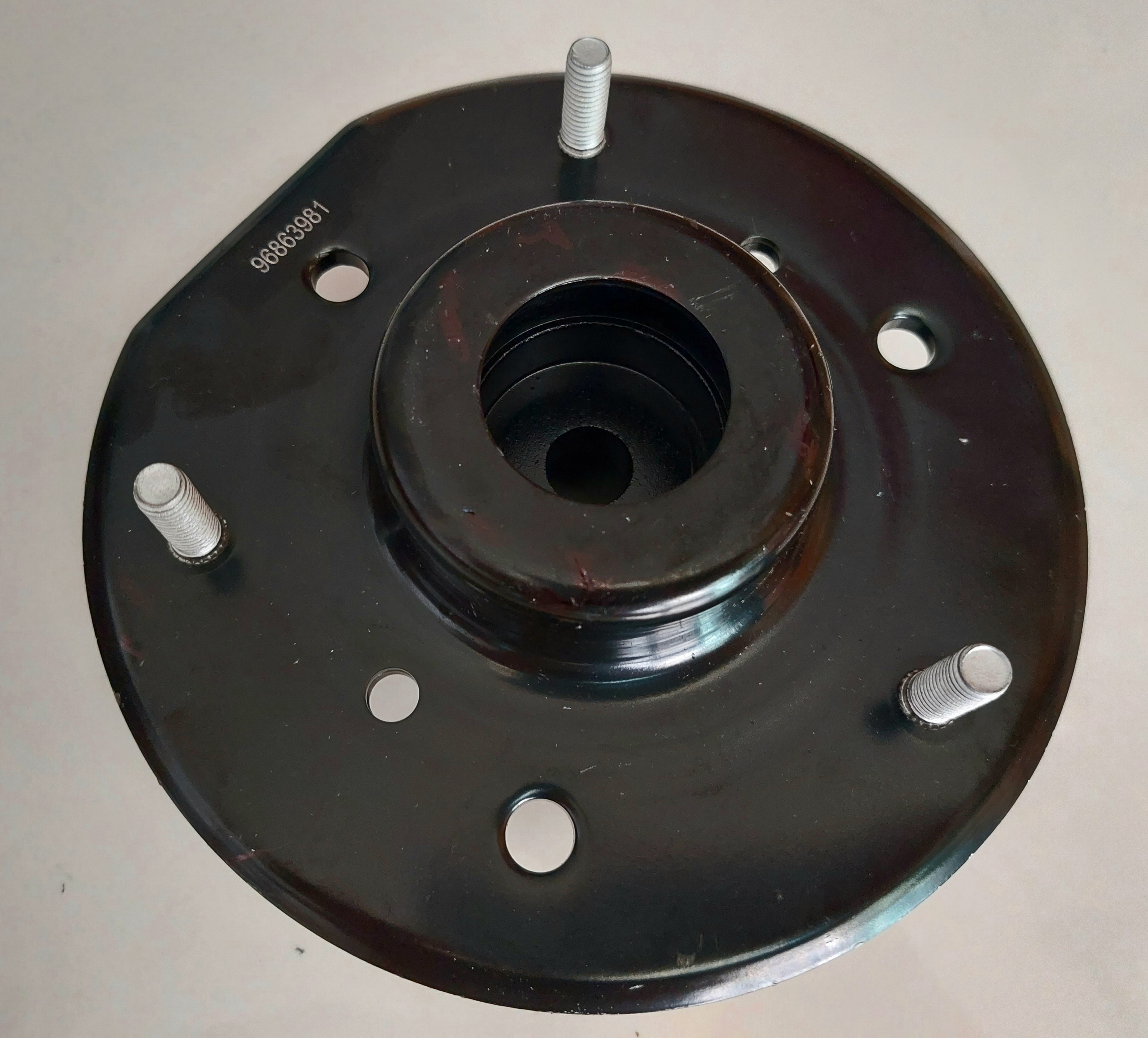 เบ้าโช้คหน้า CAPTIVA ปี 2006-2017