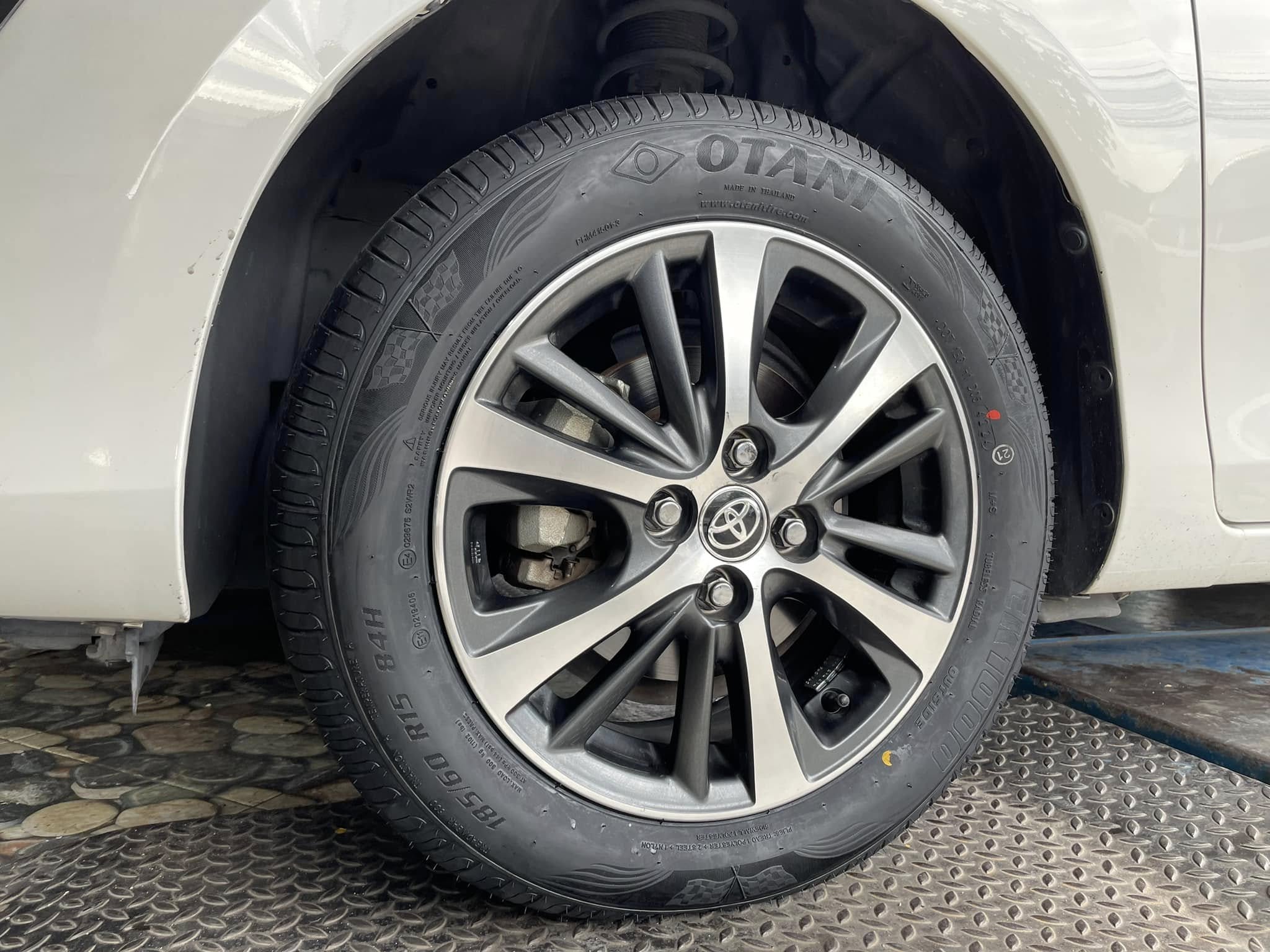 🚘 #TOYOTA_YARIS🛠 #OTANI #EK1000 185/60R15