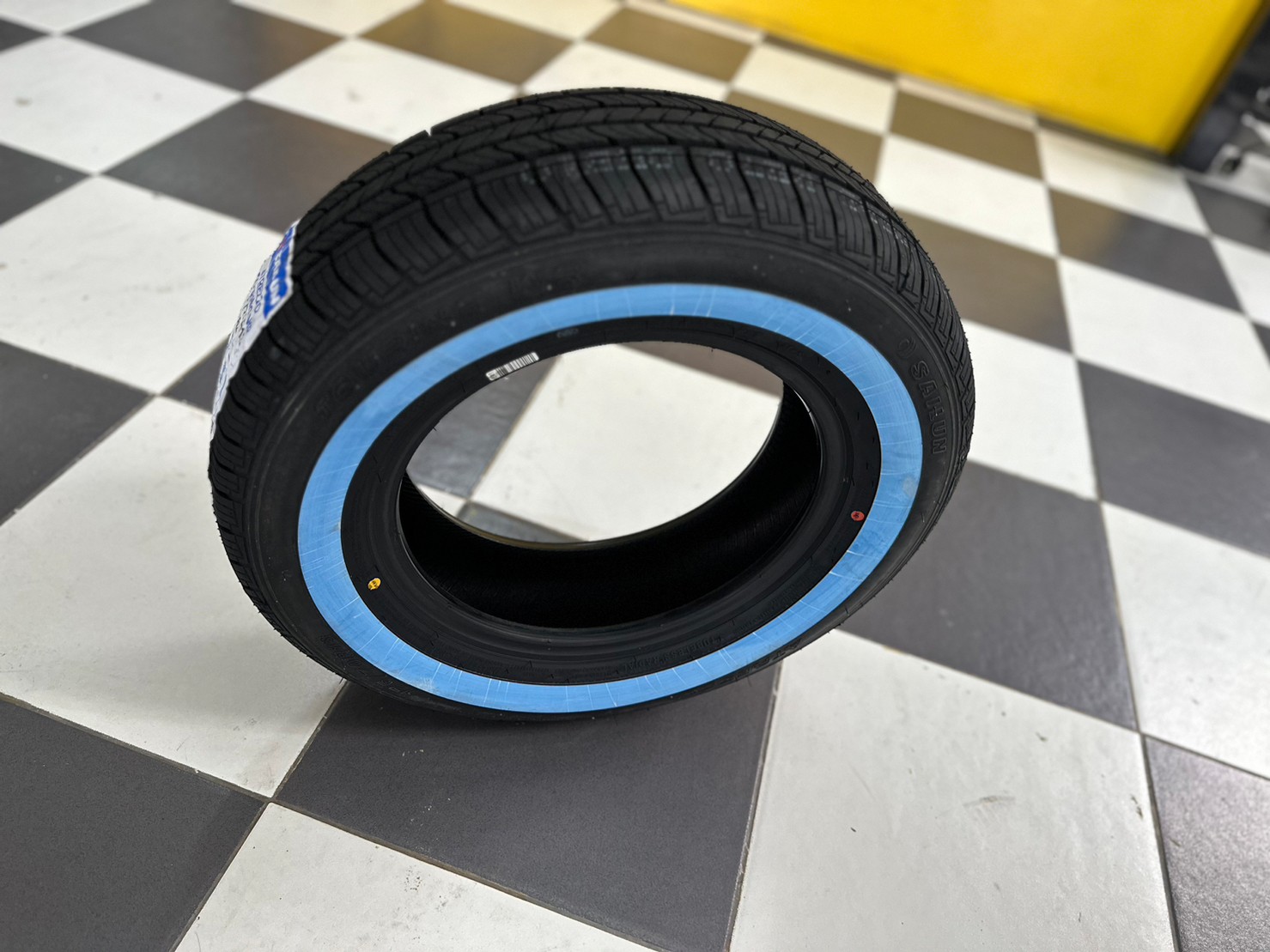 ยางขอบขาวขอบ13 ยางใหม่ SAILUN ATREZZO TOURING 175/70R13 ยางใหม่ปี2023