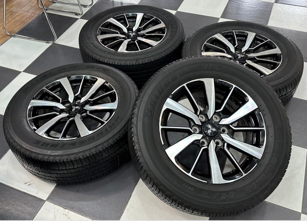 #ล้อแม็กซ์ขอบ18 MITSUBISHI PAJARO SPORT พร้อมยางBRIDGESTONE HT684 265/60R18 ยางปี18